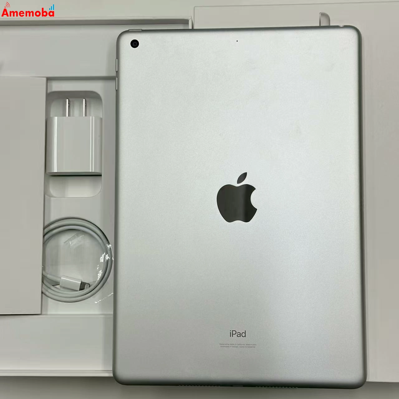 iPad 第9世代 Wi-Fiモデル 64GB シルバー MK2L3J/A 極美品