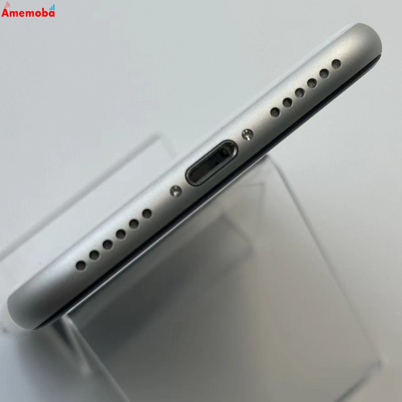 iPhoneSE 第2世代 64GB ホワイト MX9T2J/A docomo版SIMフリー