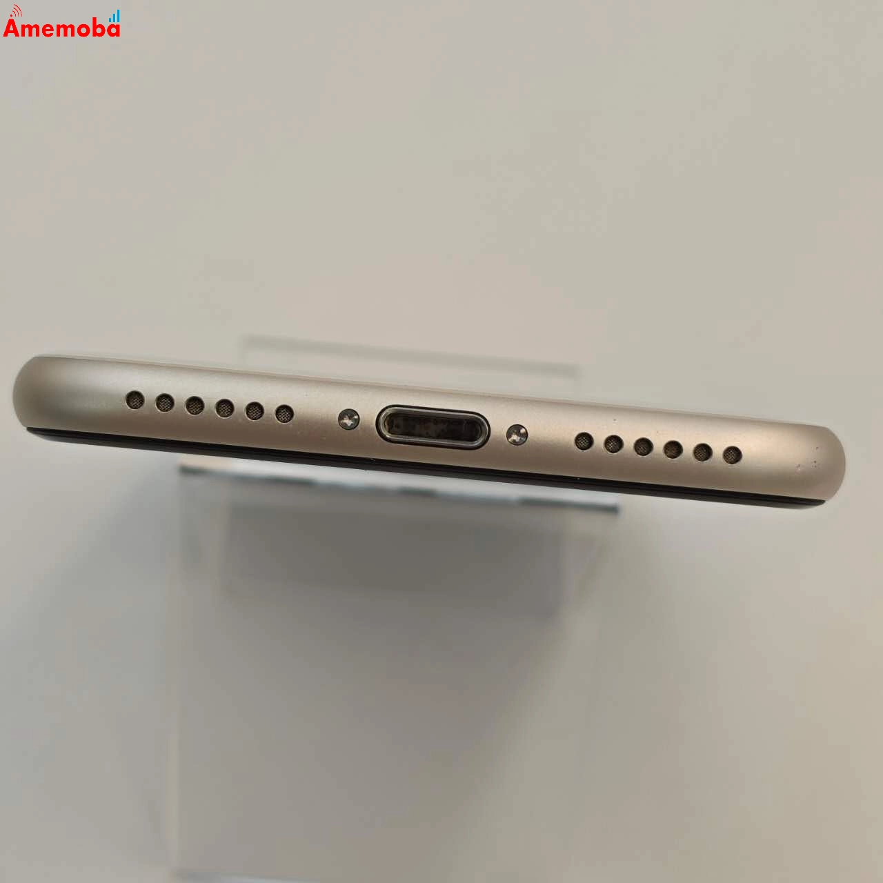 iPhoneSE 第3世代 64GB スターライト MMYD3J/A AU版SIMフリー