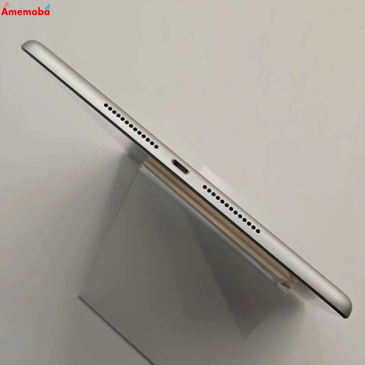 iPad 第8世代 128GB シルバー MYMM2J/A  Apple版SIMフリー