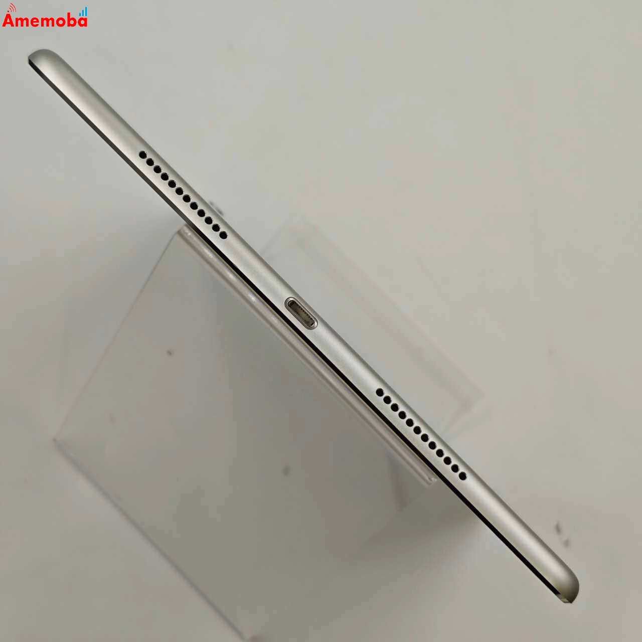 iPad Pro 9.7インチ Wi-Fiモデル 128GB シルバー NLMW2J/A 訳あり品