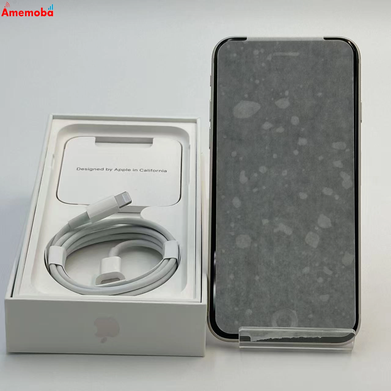 iPhoneSE 第3世代 64GB スターライト NMYD3J/A docomo版SIMフリー 新品未使用