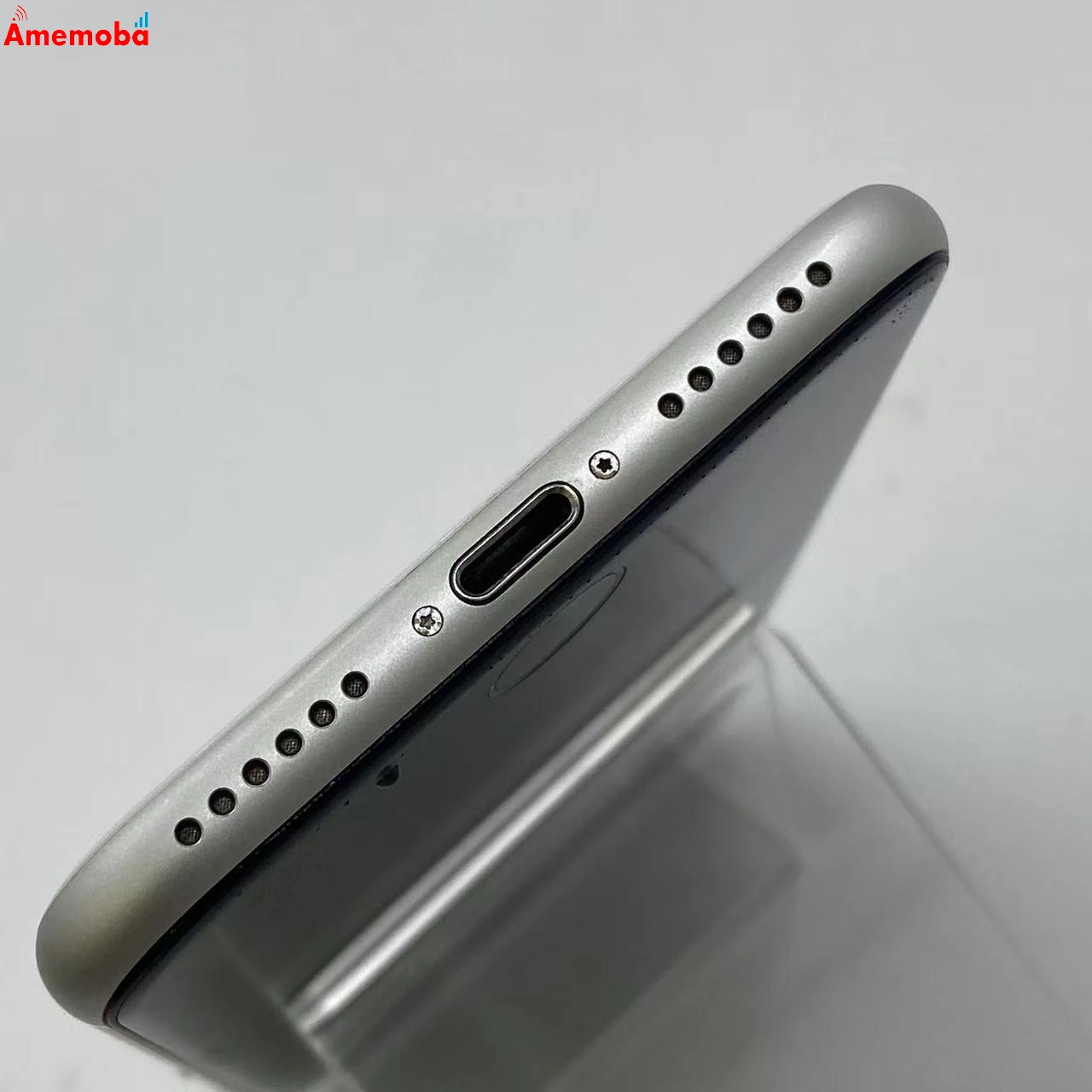 iPhoneSE 第2世代 64GB ホワイト NX9T2J/A docomo版SIMフリー ジャンク品