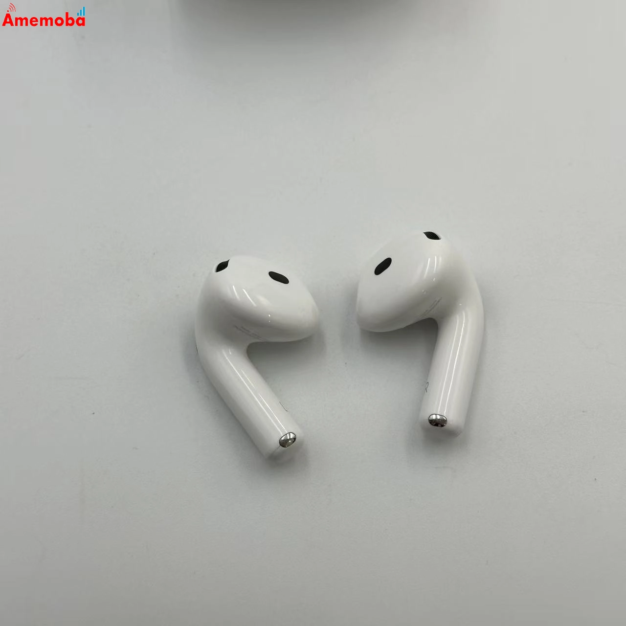 AirPods 第4世代 アクティブノイズキャンセリング搭載 ホワイト MXP93J/A 美品