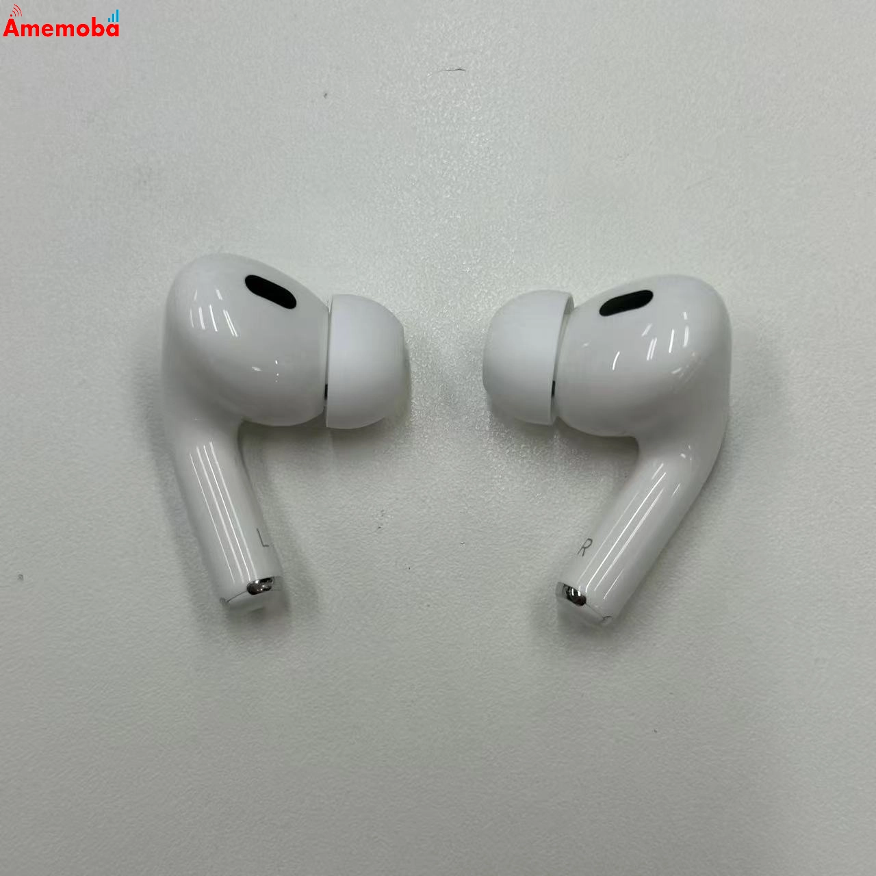 AirPods Pro 第2世代 MagSafe充電ケース(USB-C)付き ホワイト MTJV3J/A 美品