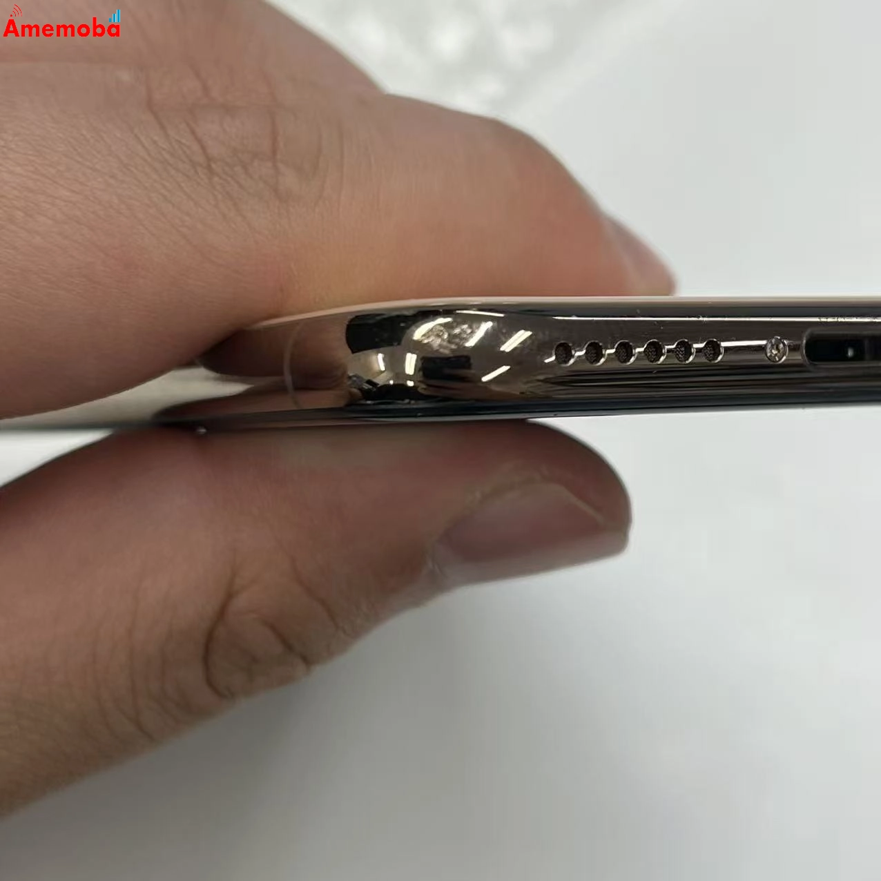 iPhoneXS 64GB ゴ-ルド NTAY2J/A docomo版SIMフリー 美品