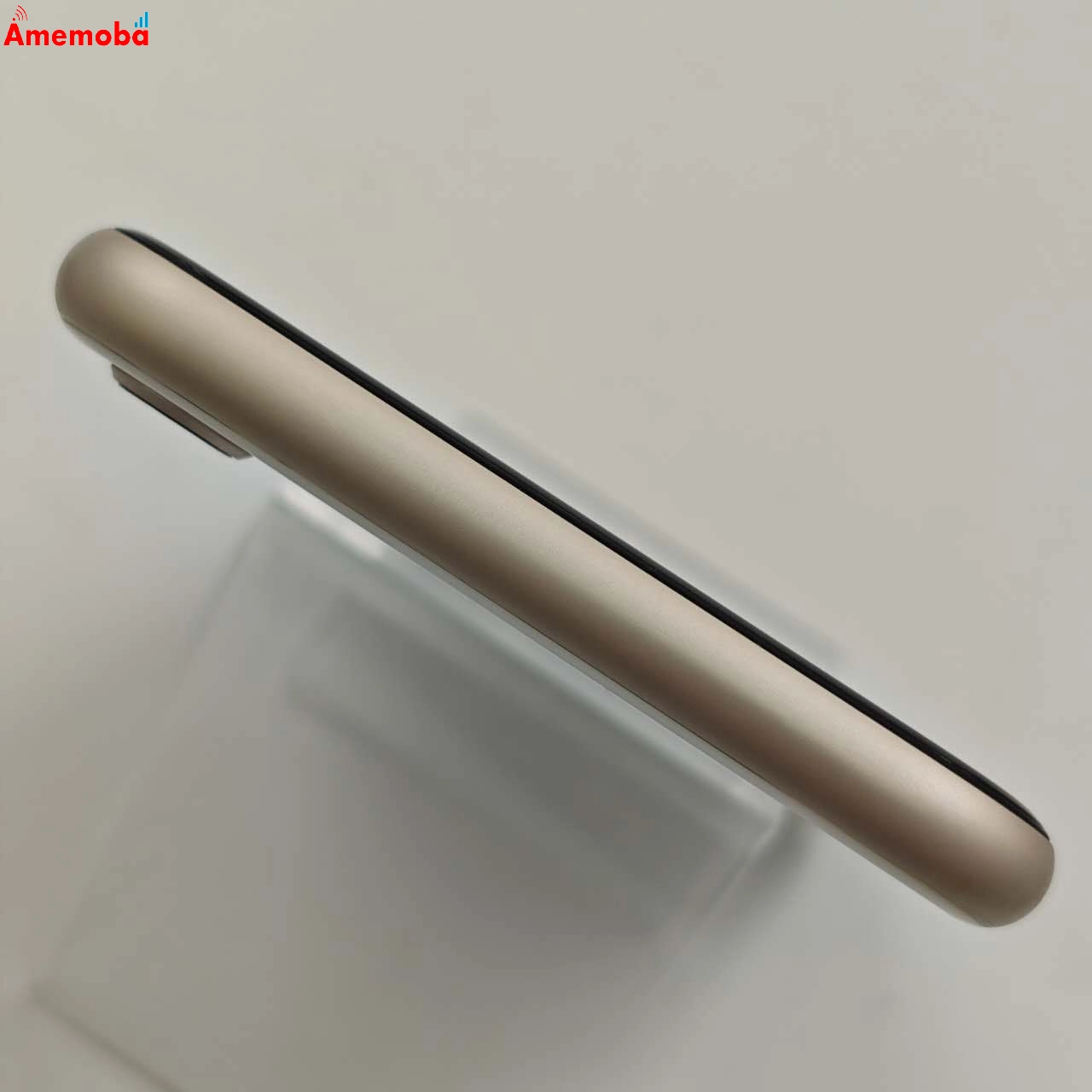 iPhoneSE 第3世代 128GB スターライト MMYG3J/A docomo版SIMフリー 極美品