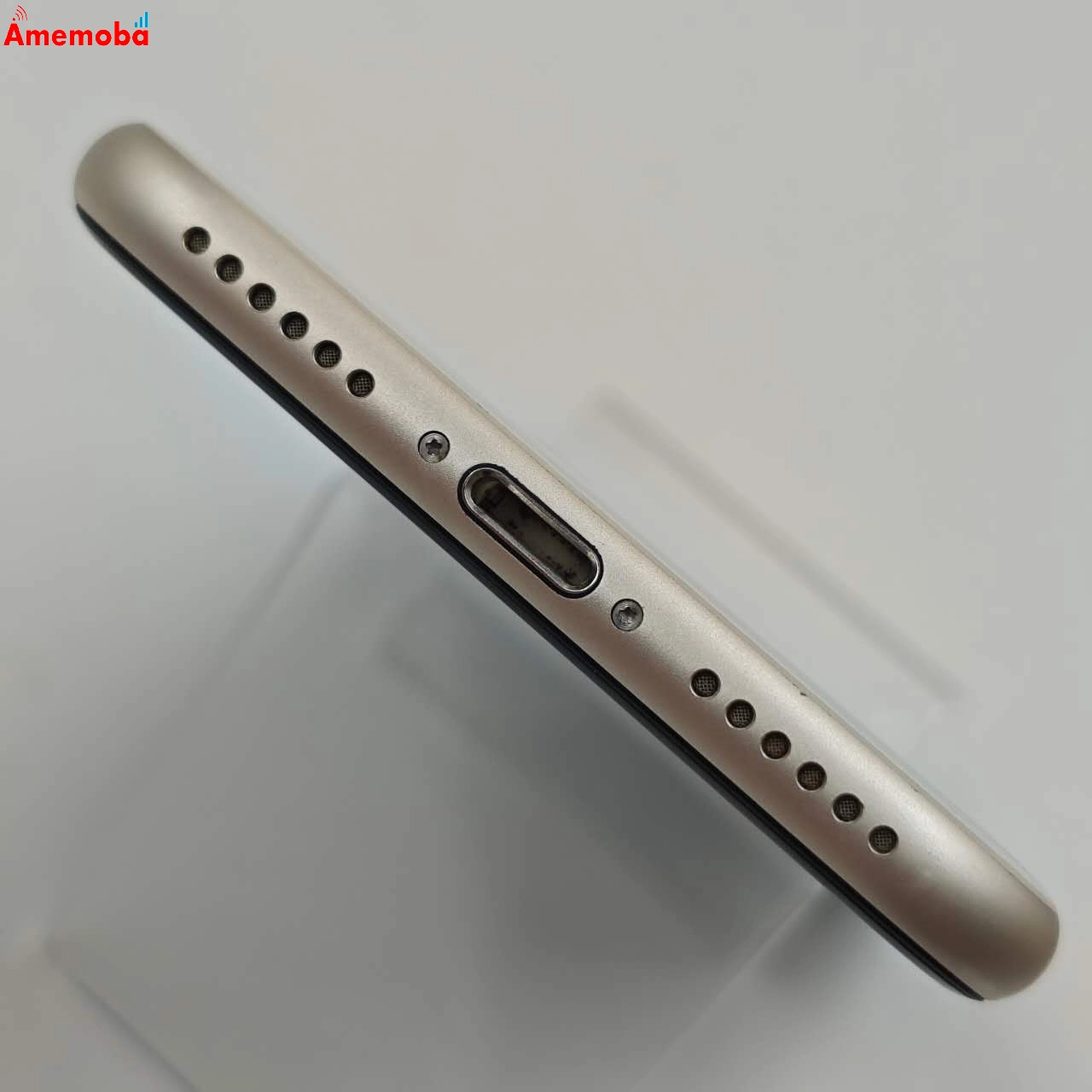 iPhoneSE 第3世代 128GB スターライト MMYG3J/A AU版SIMフリー 美品