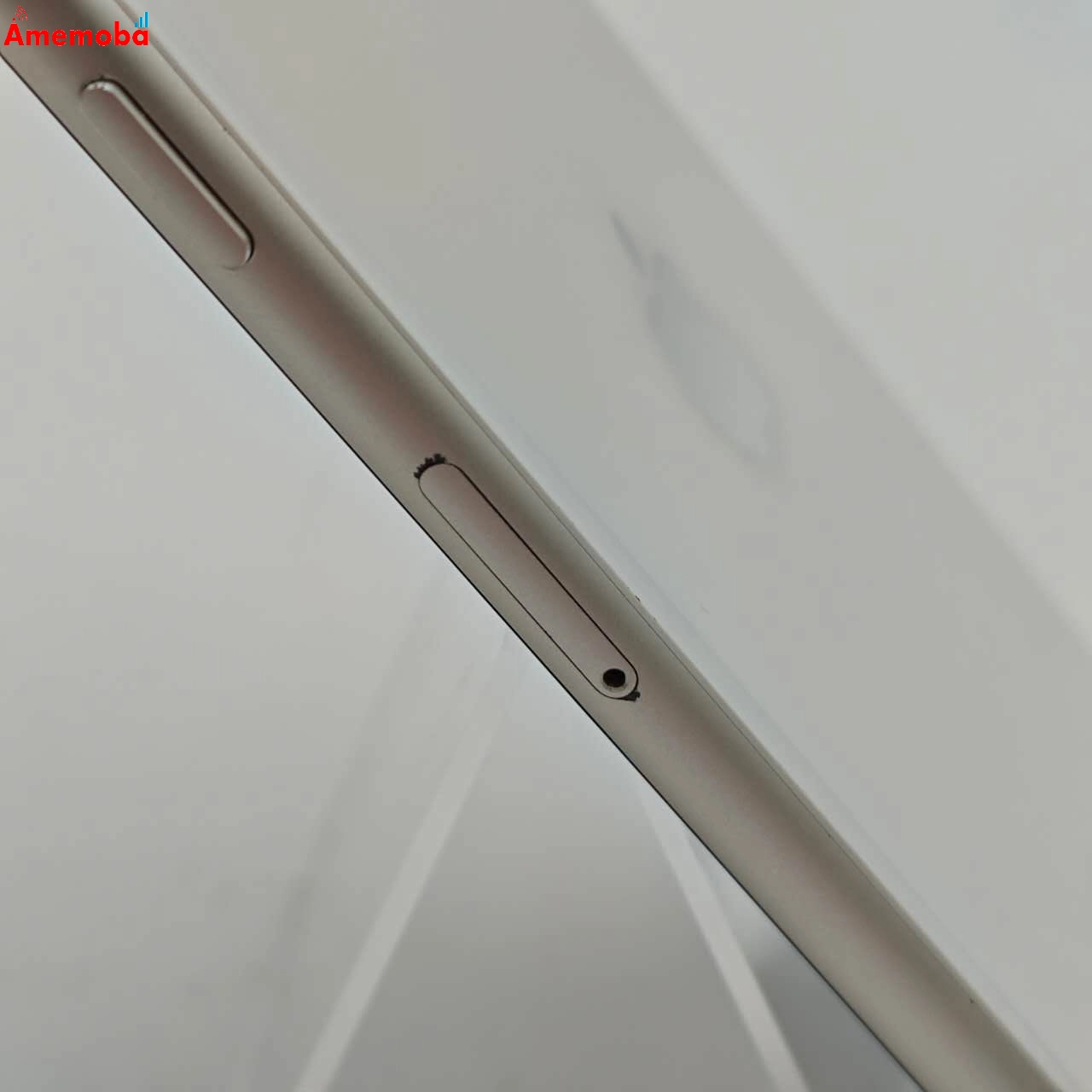 iPhoneSE 第3世代 128GB スターライト MMYG3J/A AU版SIMフリー 美品