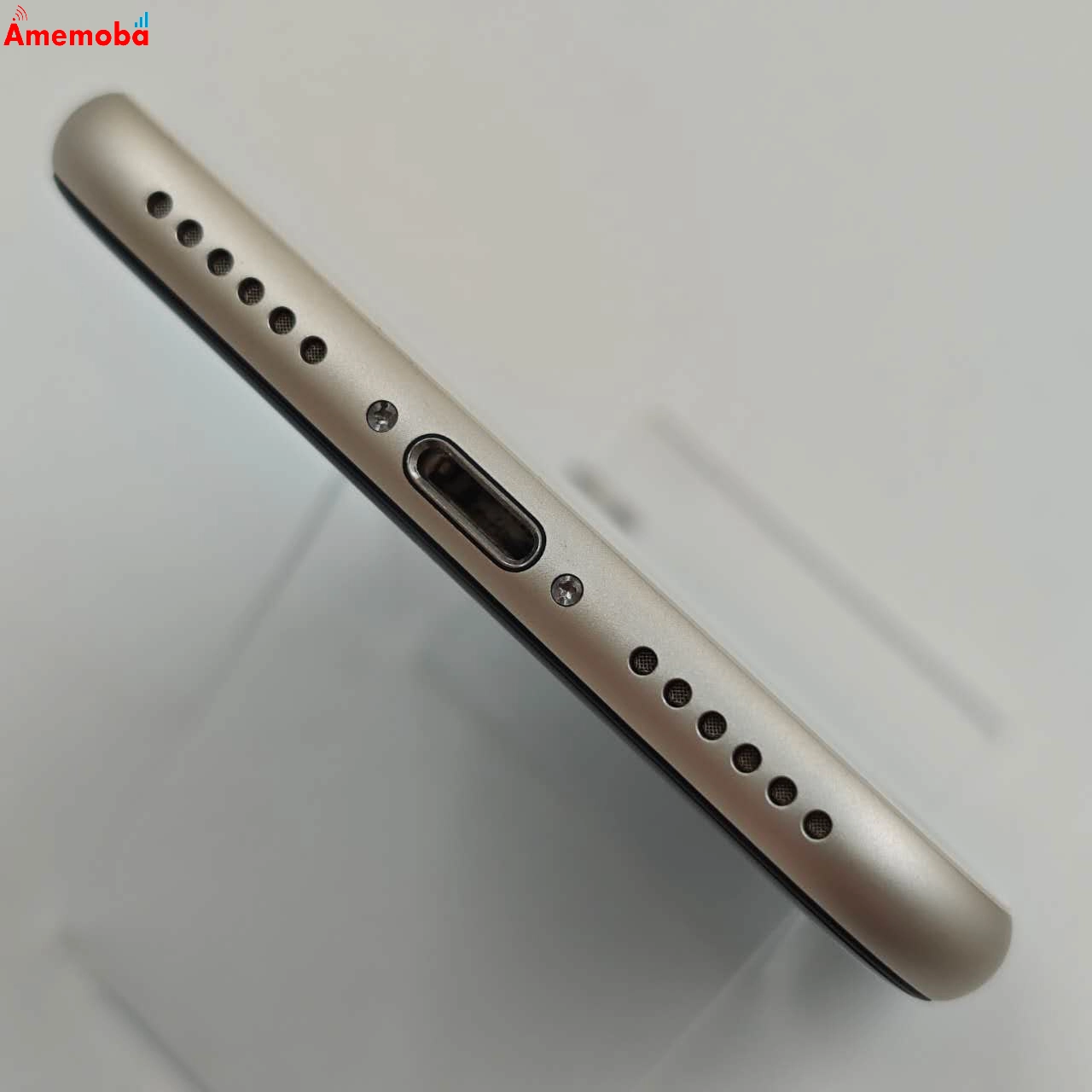 iPhoneSE 第3世代 64GB スターライト MMYD3J/A AU版SIMフリー 美品