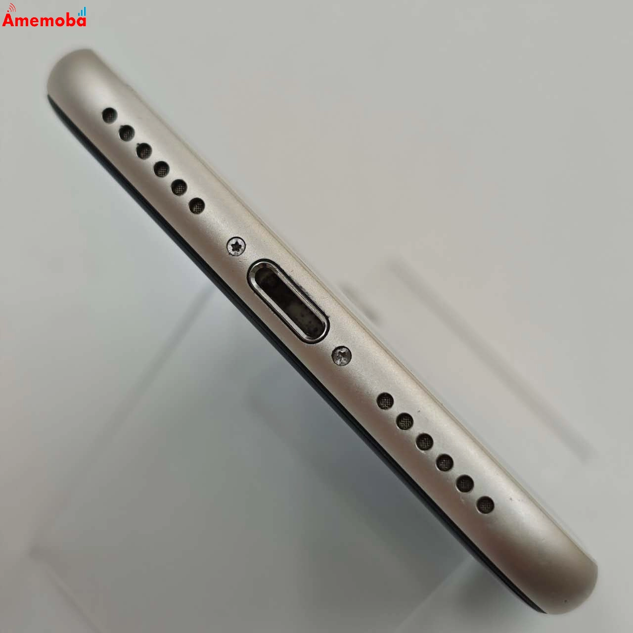 iPhoneSE 第3世代 64GB スターライト MMYD3J/A AU版SIMフリー