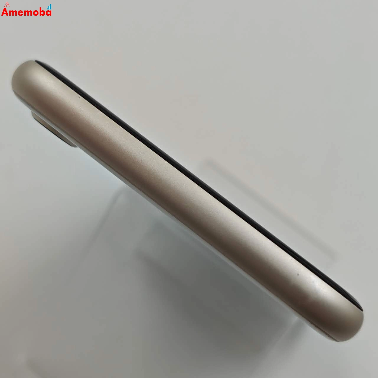 iPhoneSE 第3世代 64GB スターライト MMYD3J/A AU版SIMフリー