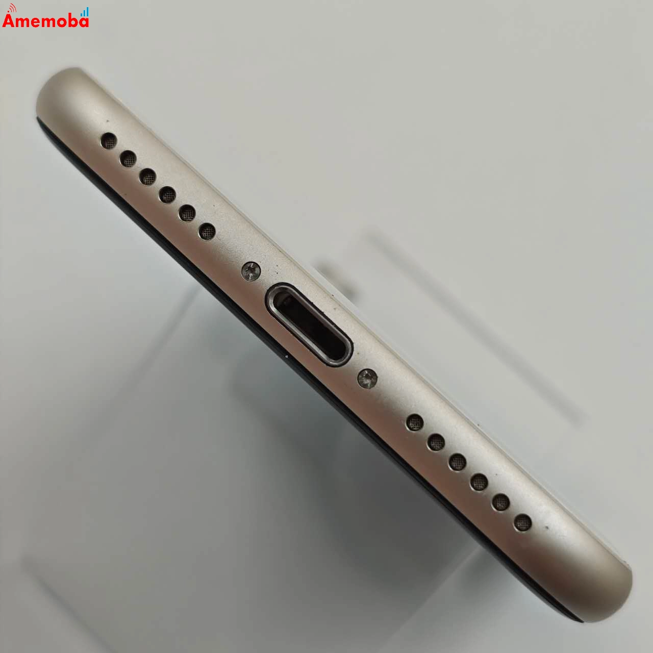 iPhoneSE 第3世代 64GB スターライト MMYD3J/A AU版SIMフリー