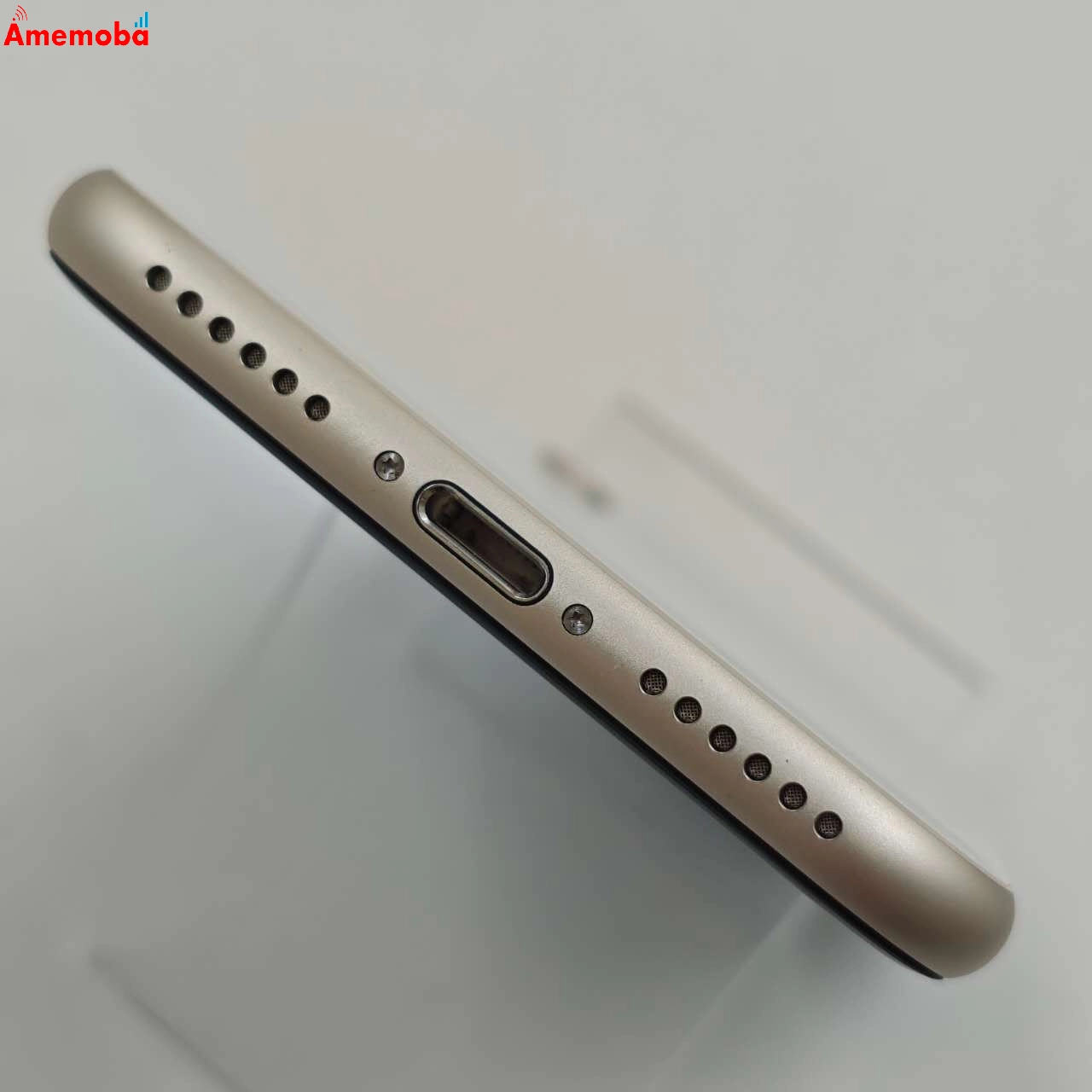 iPhoneSE 第3世代 64GB スターライト MMYD3J/A AU版SIMフリー 美品