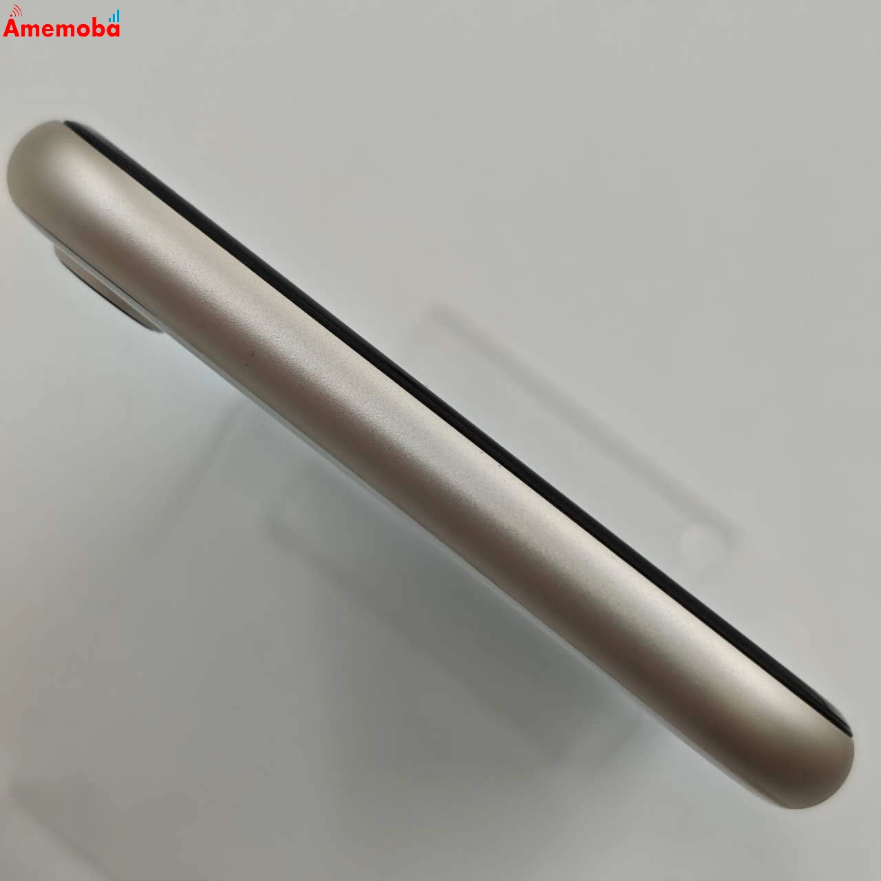 iPhoneSE 第3世代 64GB スターライト MMYD3J/A AU版SIMフリー 美品