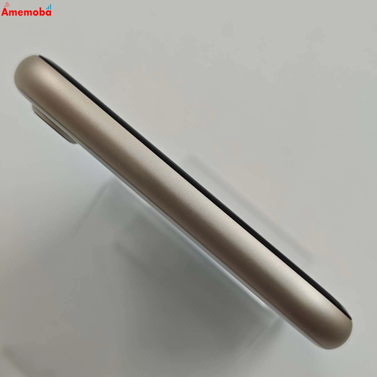 iPhoneSE 第3世代 64GB スターライト MMYD3J/A SoftBank版SIMフリー 美品