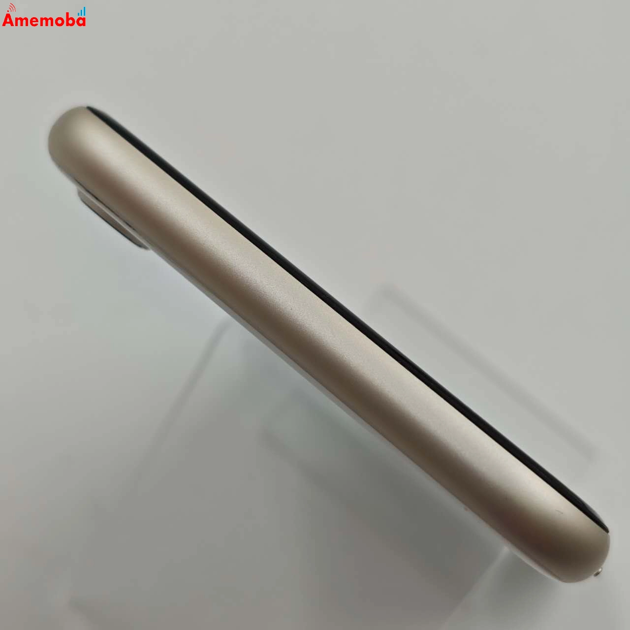 iPhoneSE 第3世代 64GB スターライト MMYD3J/A  Apple版SIMフリー