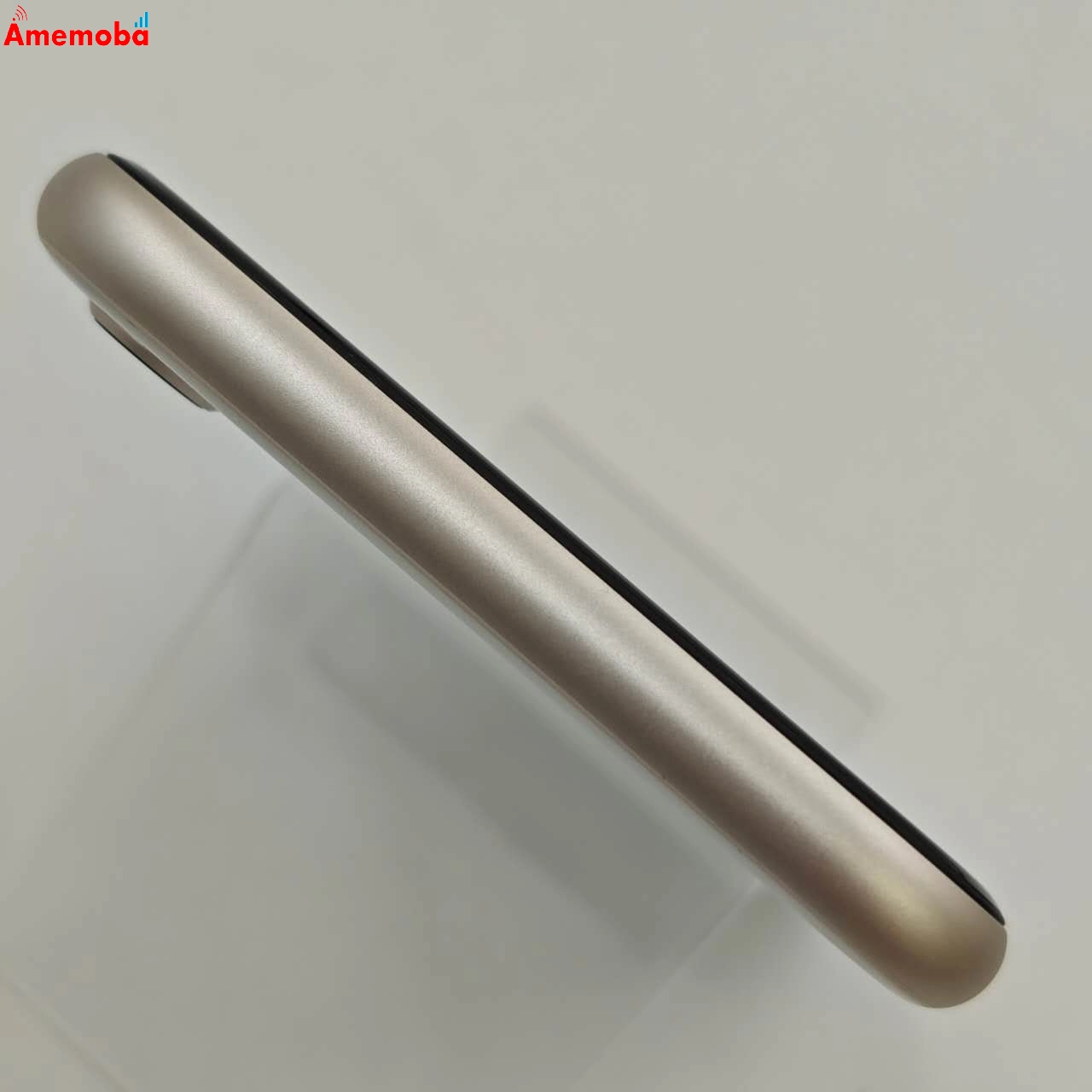 iPhoneSE 第3世代 64GB スターライト MMYD3J/A AU版SIMフリー 新品同様