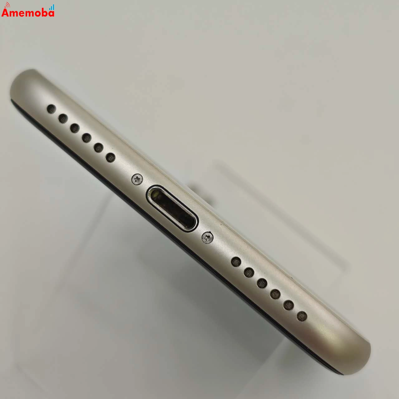 iPhoneSE 第3世代 64GB スターライト MMYD3J/A AU版SIMフリー 美品