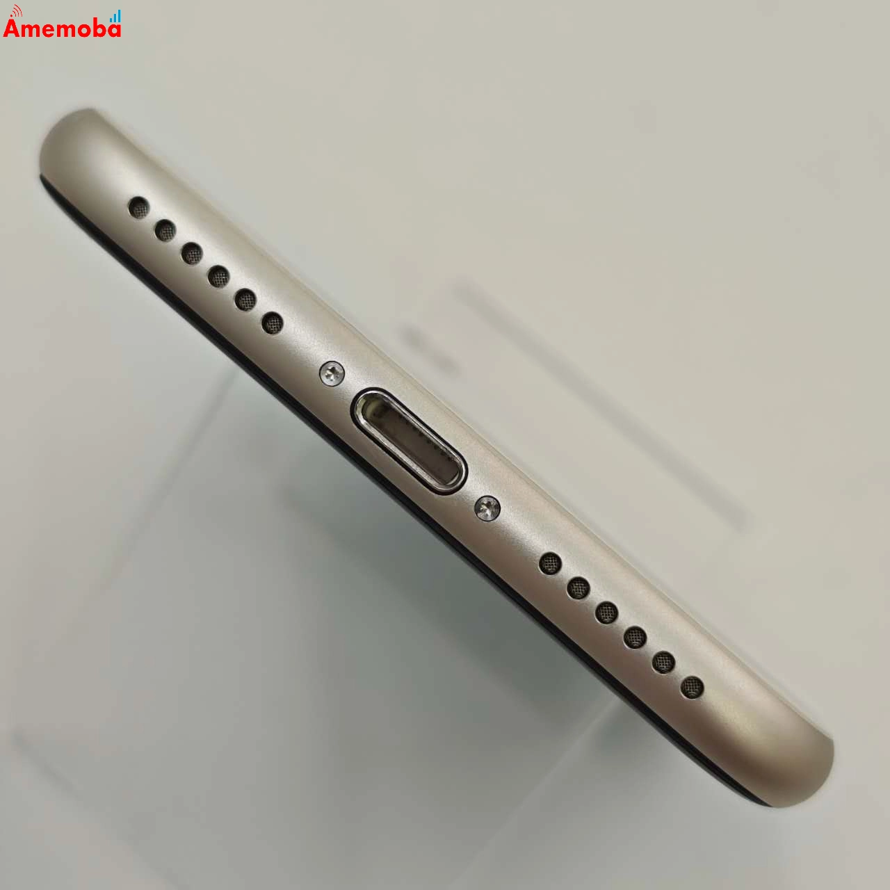 iPhoneSE 第3世代 64GB スターライト MMYD3J/A AU版SIMフリー 訳あり品