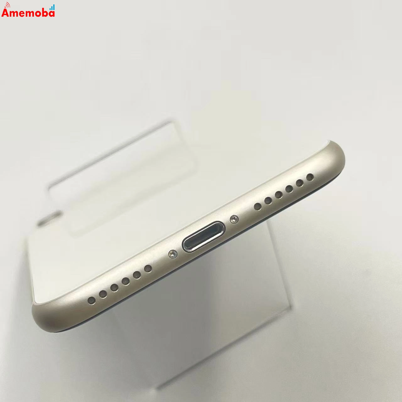 iPhoneSE 第3世代 64GB スターライト MMYD3J/A AU版SIMフリー 極美品