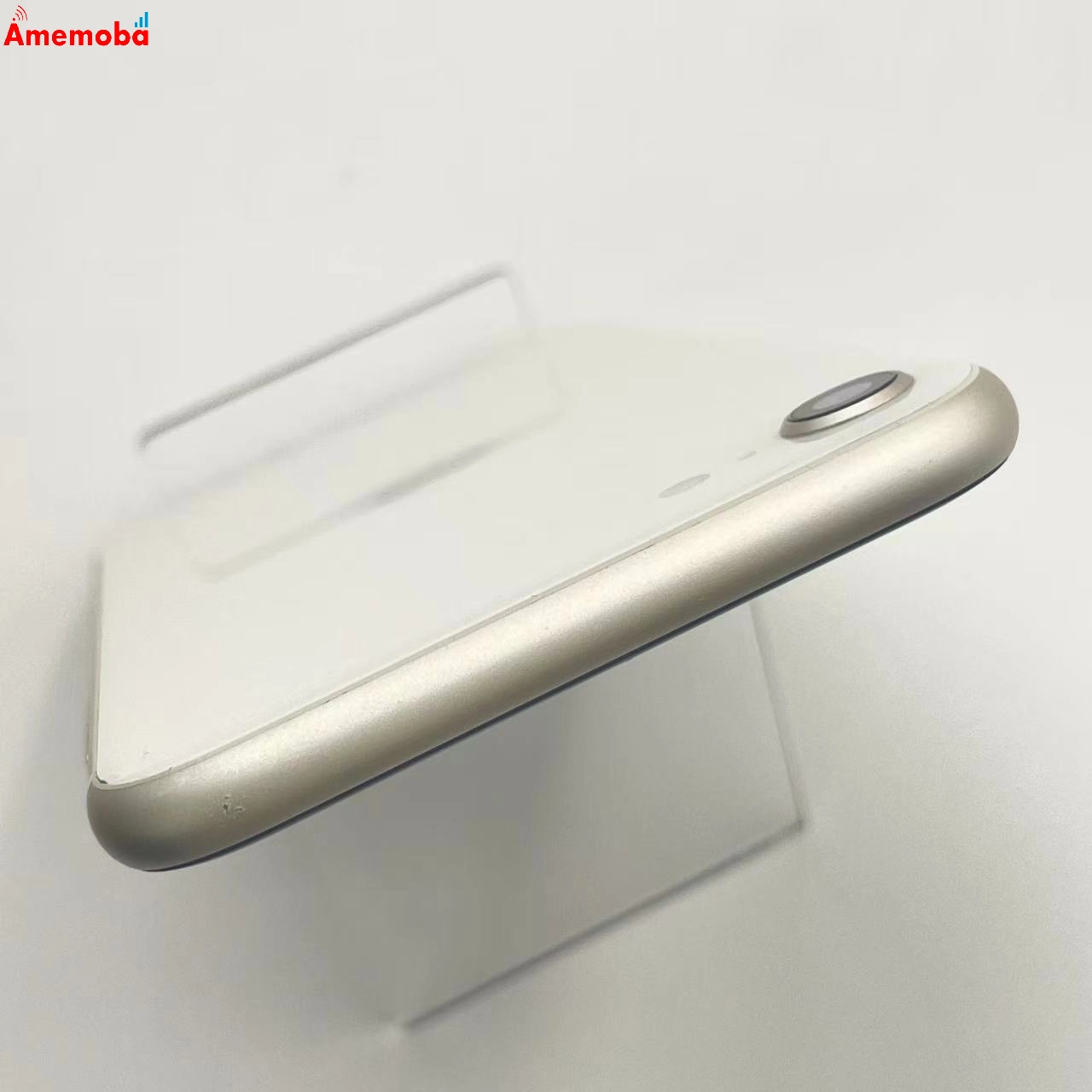 iPhoneSE 第3世代 64GB スターライト MMYD3J/A docomo版SIMフリー