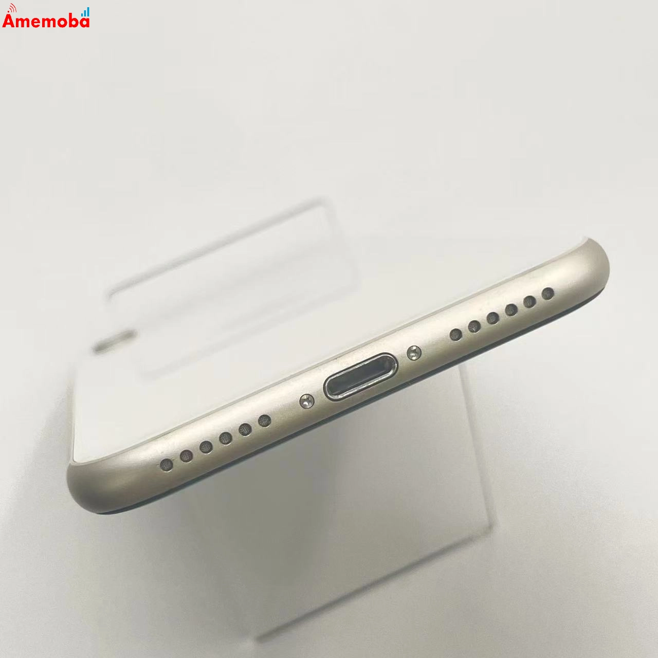 iPhoneSE 第3世代 64GB スターライト MMYD3J/A AU版SIMフリー 訳あり品