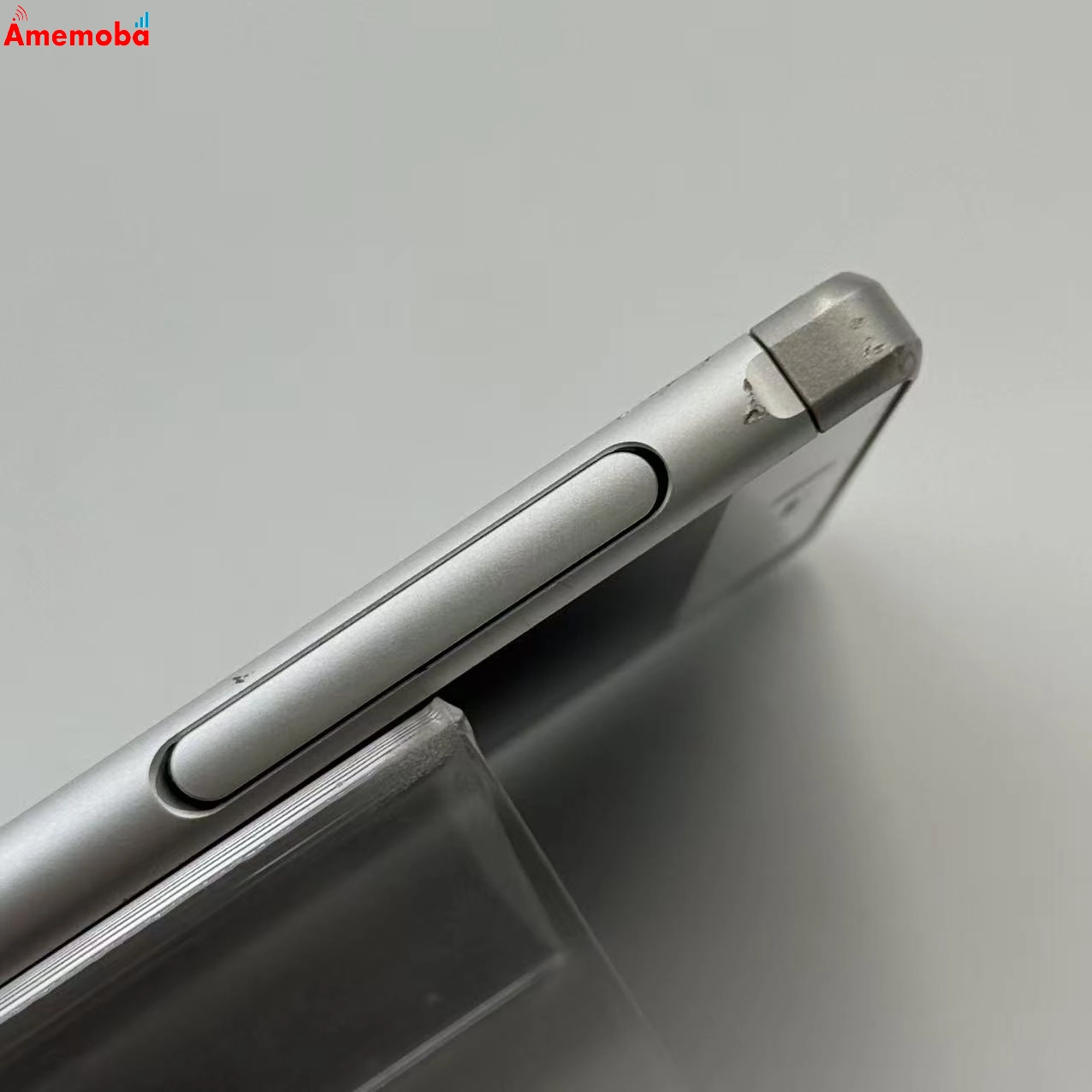 arrows SV 16GB White F-03H docomo版SIMフリー