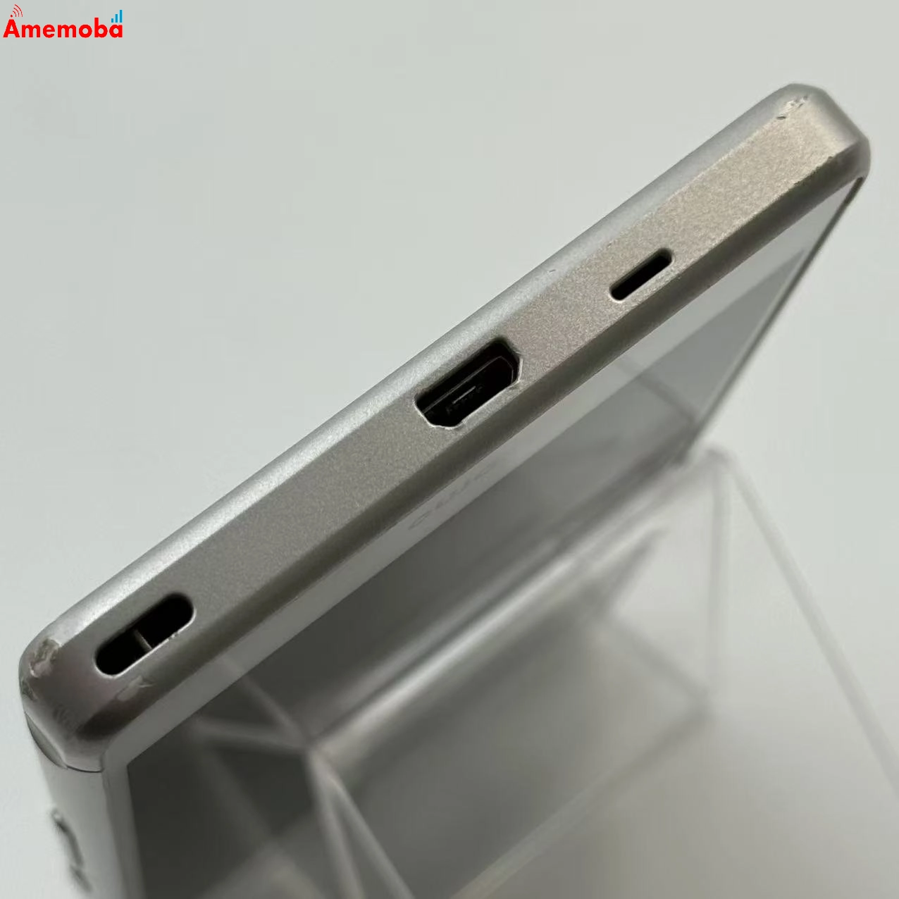 arrows SV 16GB White F-03H docomo版SIMフリー