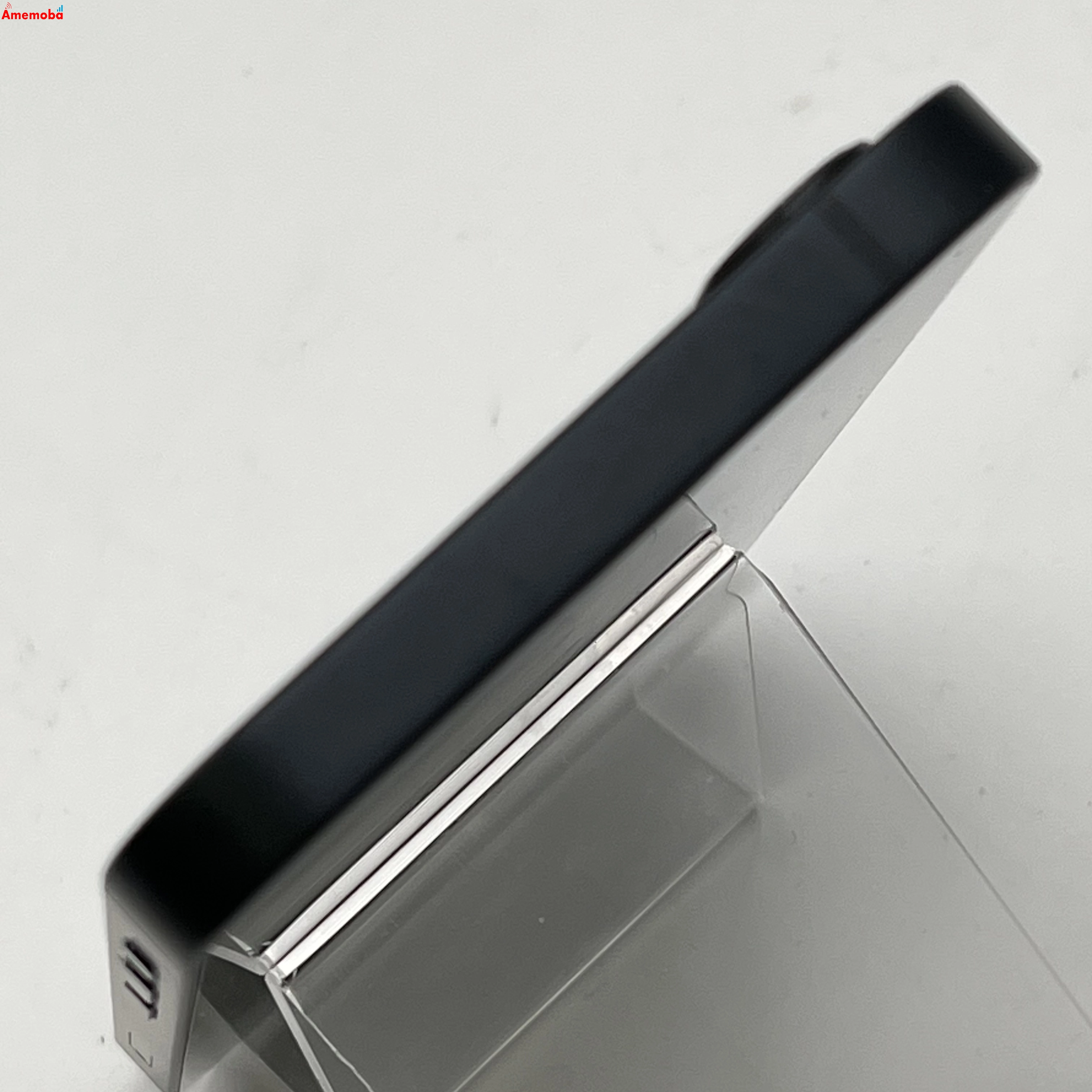 iPhone 16e 128GB ブラック MD1Q4J/A AU版SIMフリー 美品 au