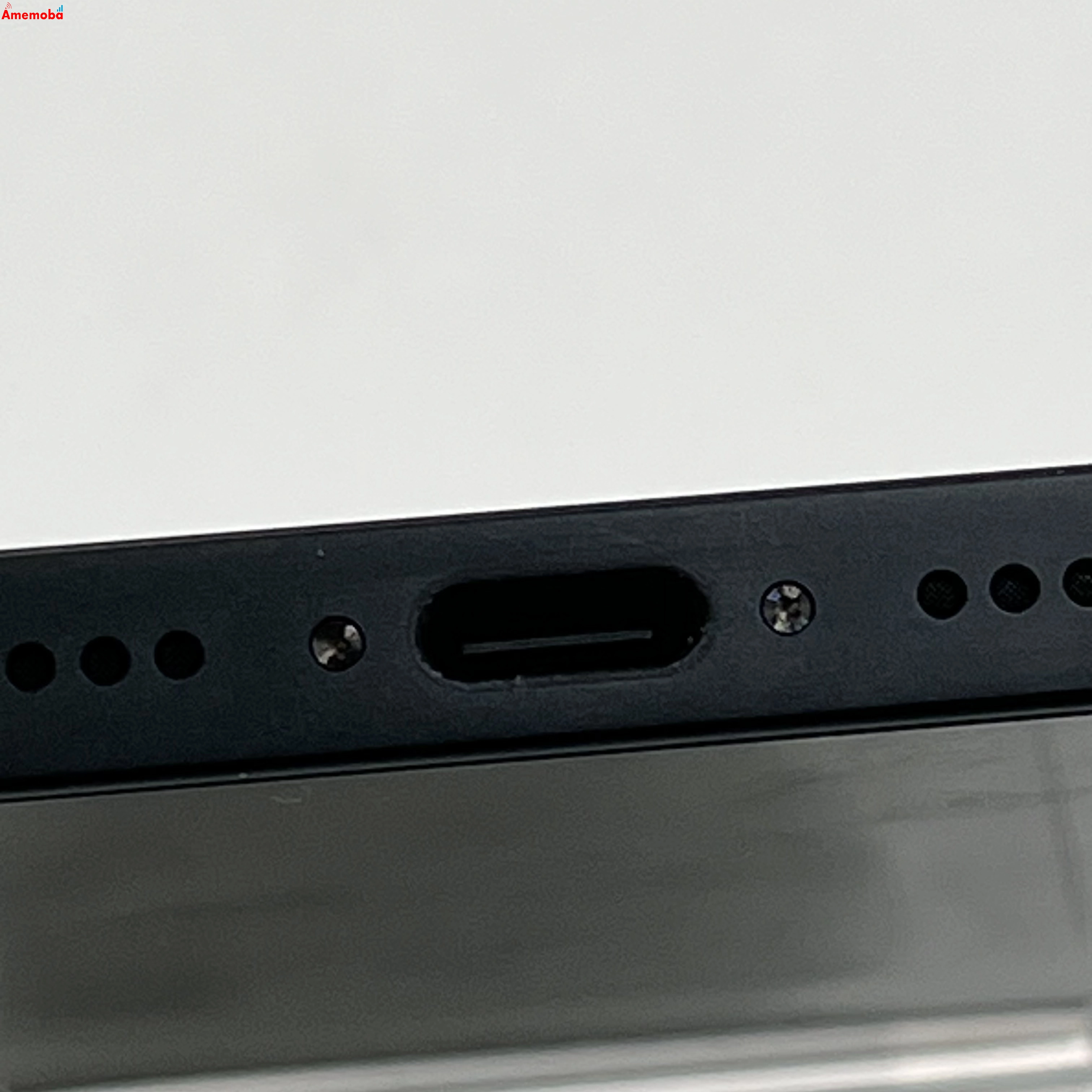 iPhone 16e 128GB ブラック MD1Q4J/A AU版SIMフリー 美品 au