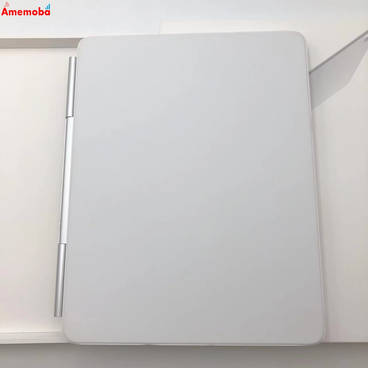 13インチiPad Air(M3)用 Magic Keyboard 日本語 ホワイト MDFW4J/A 美品