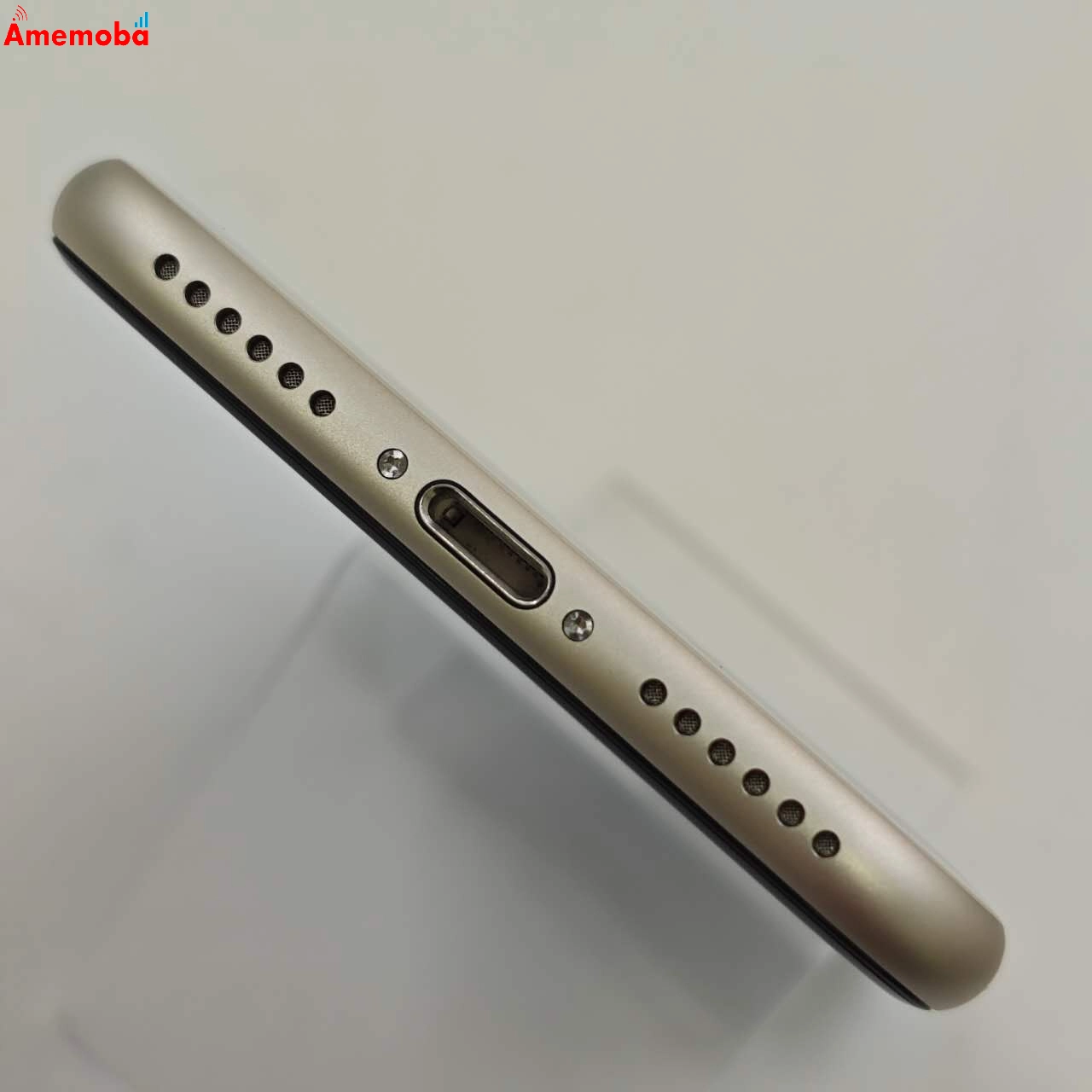 iPhoneSE 第3世代 64GB スターライト MMYD3J/A AU版SIMフリー 美品