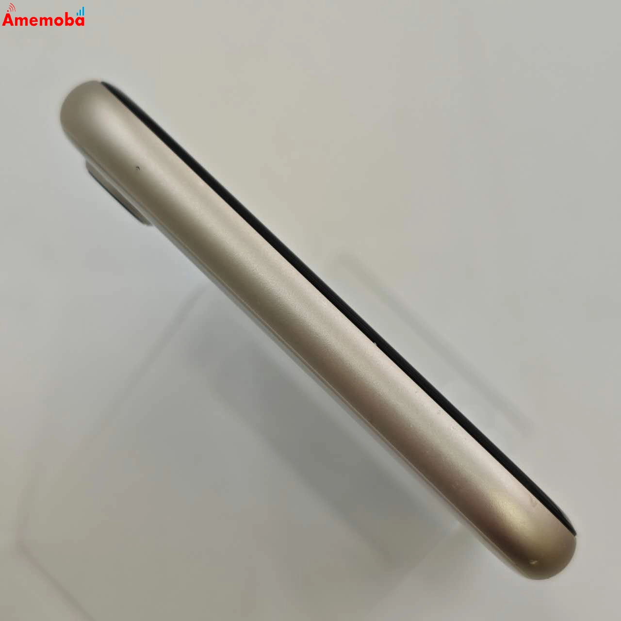 iPhoneSE 第3世代 64GB スターライト MMYD3J/A AU版SIMフリー