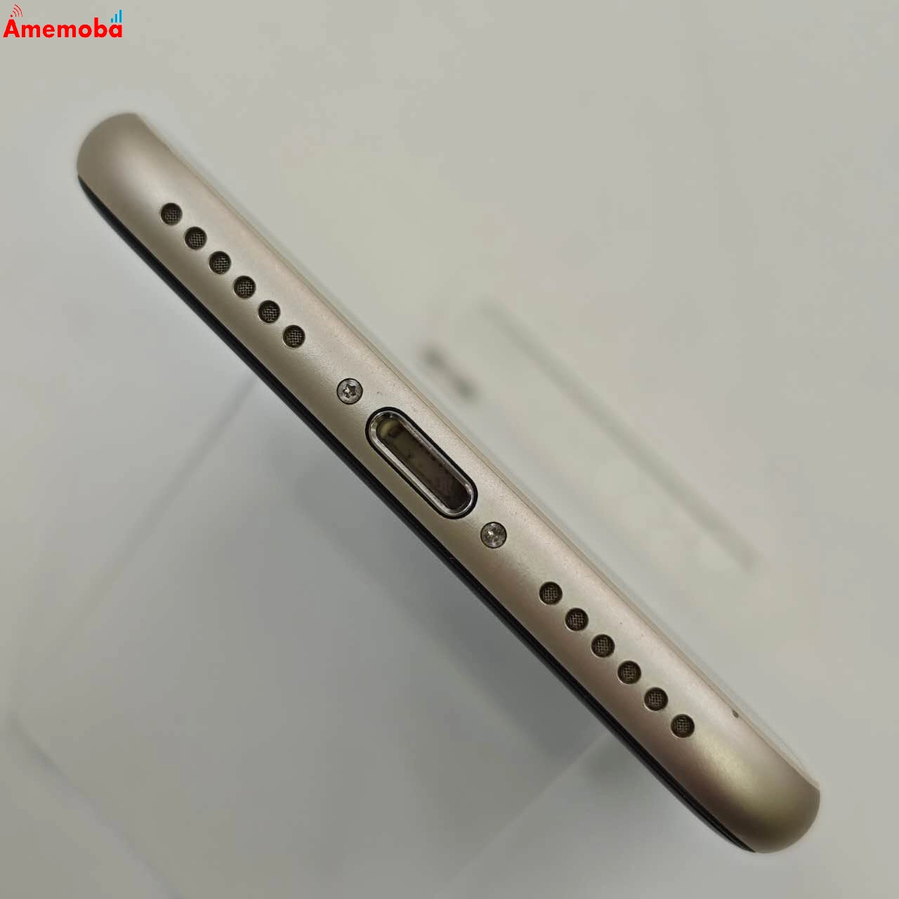 iPhoneSE 第3世代 64GB スターライト MMYD3J/A AU版SIMフリー