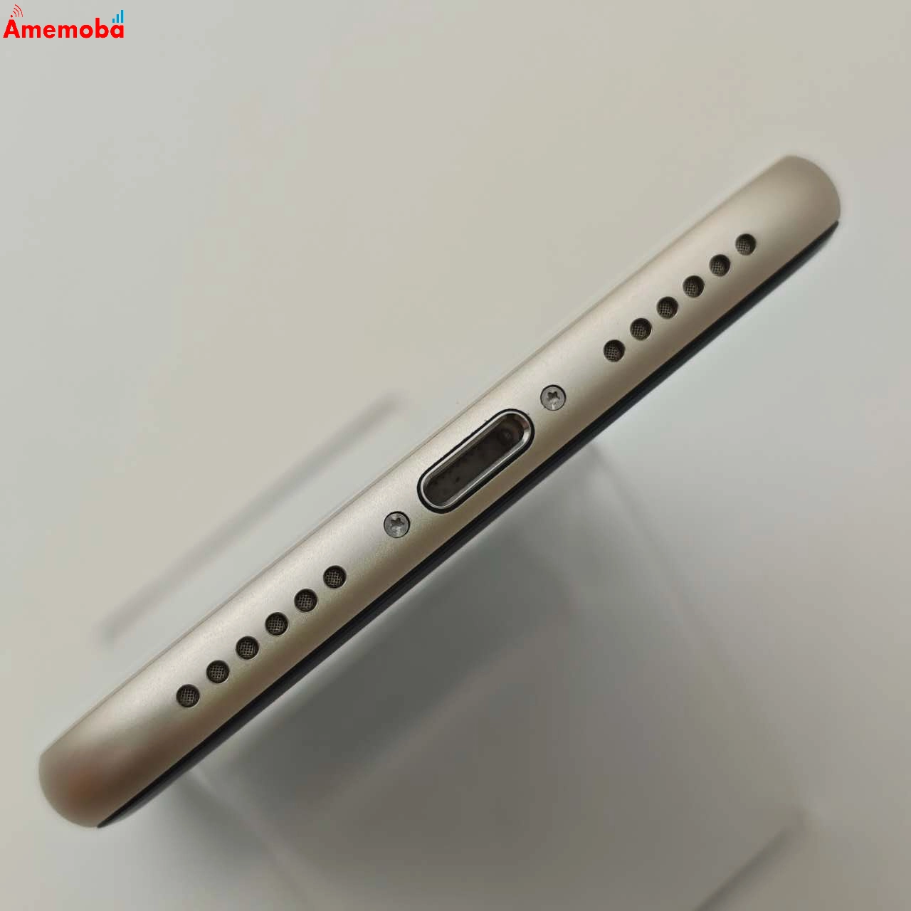 iPhoneSE 第3世代 64GB スターライト MMYD3J/A AU版SIMフリー 極美品