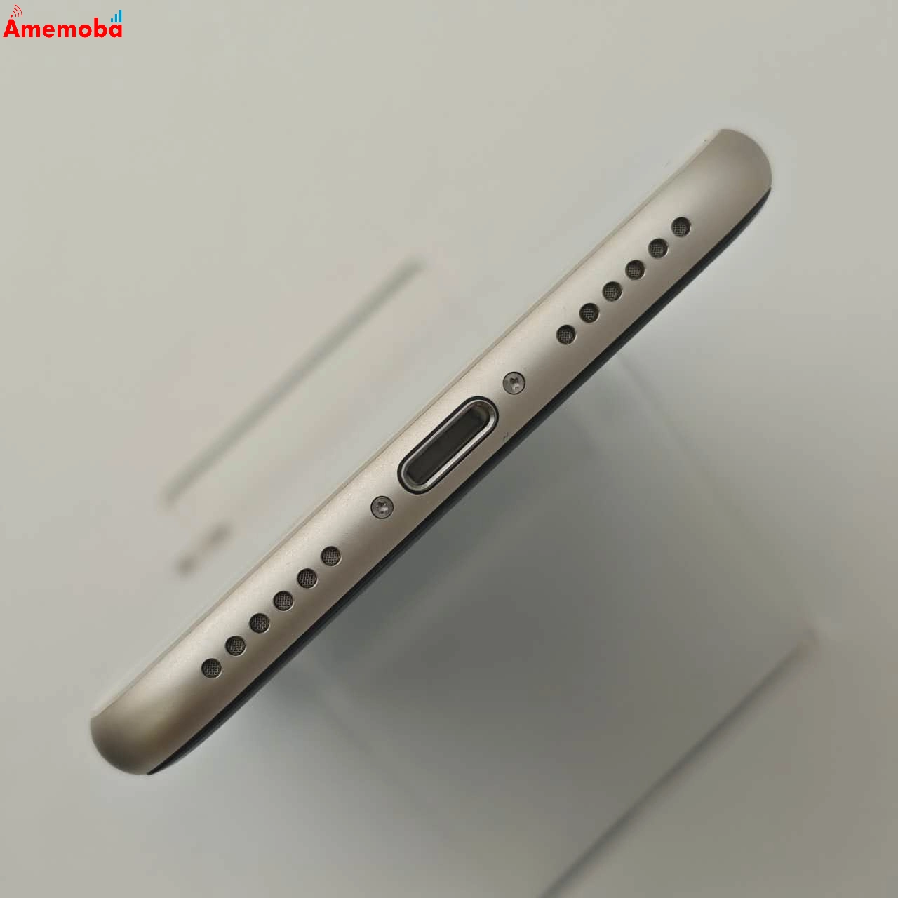 iPhoneSE 第3世代 64GB スターライト MMYD3J/A AU版SIMフリー 極美品