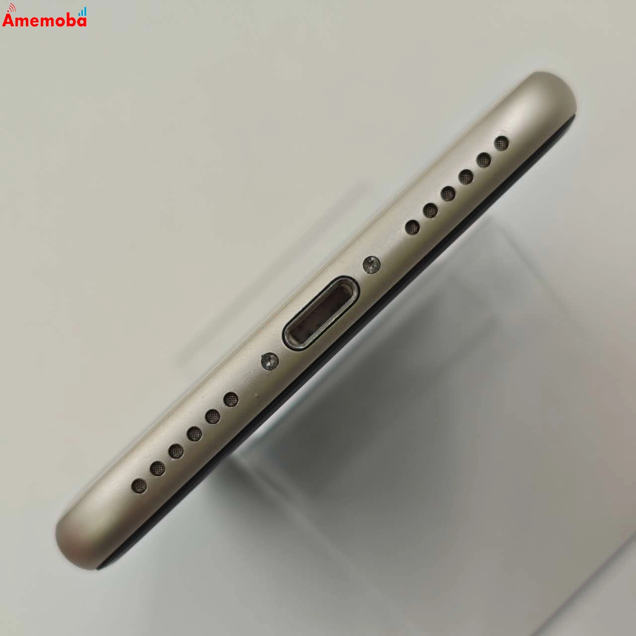 iPhoneSE 第3世代 64GB スターライト MMYD3J/A SoftBank版SIMフリー 新品同様