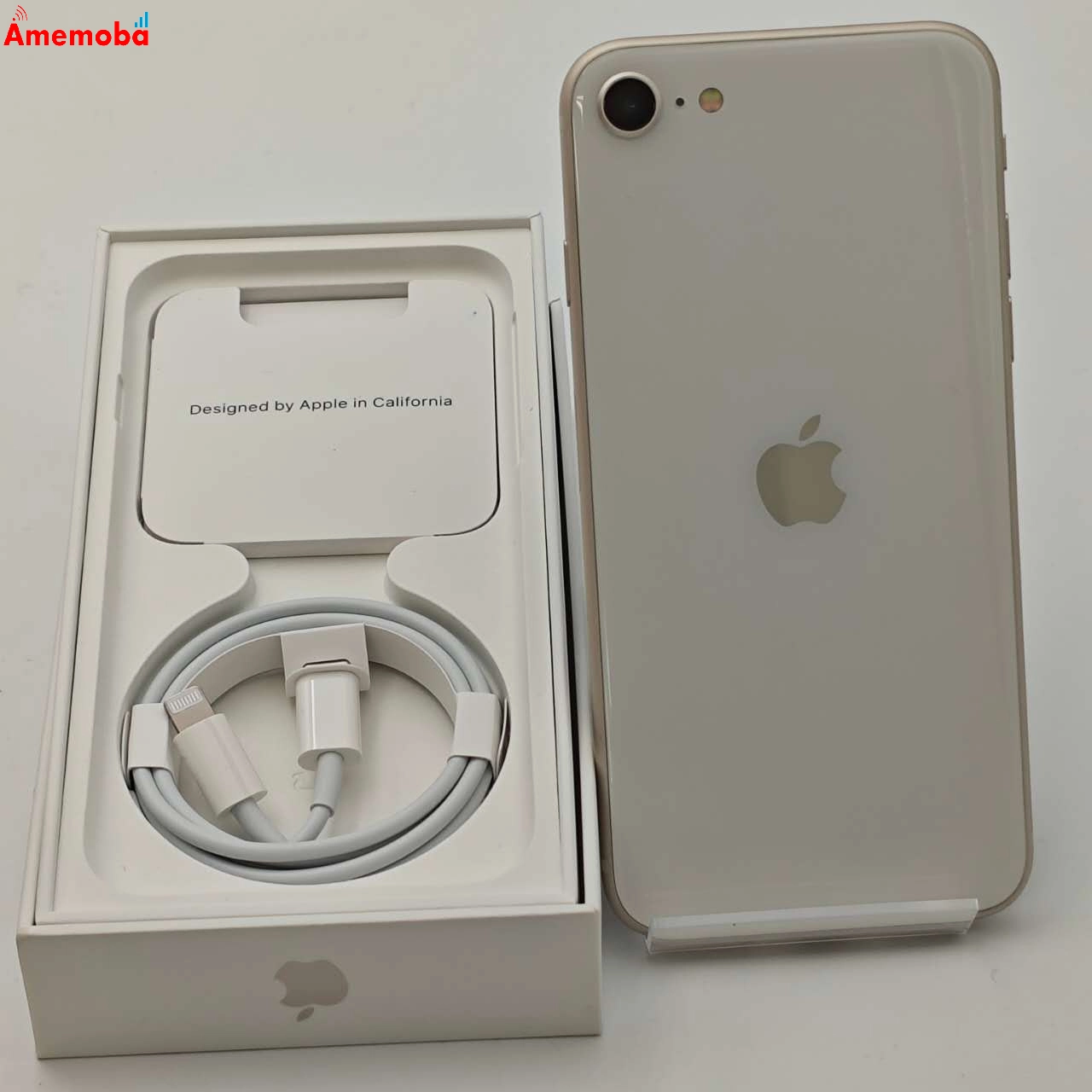 iPhoneSE 第3世代 64GB スターライト MMYD3J/A docomo版SIMフリー 極美品