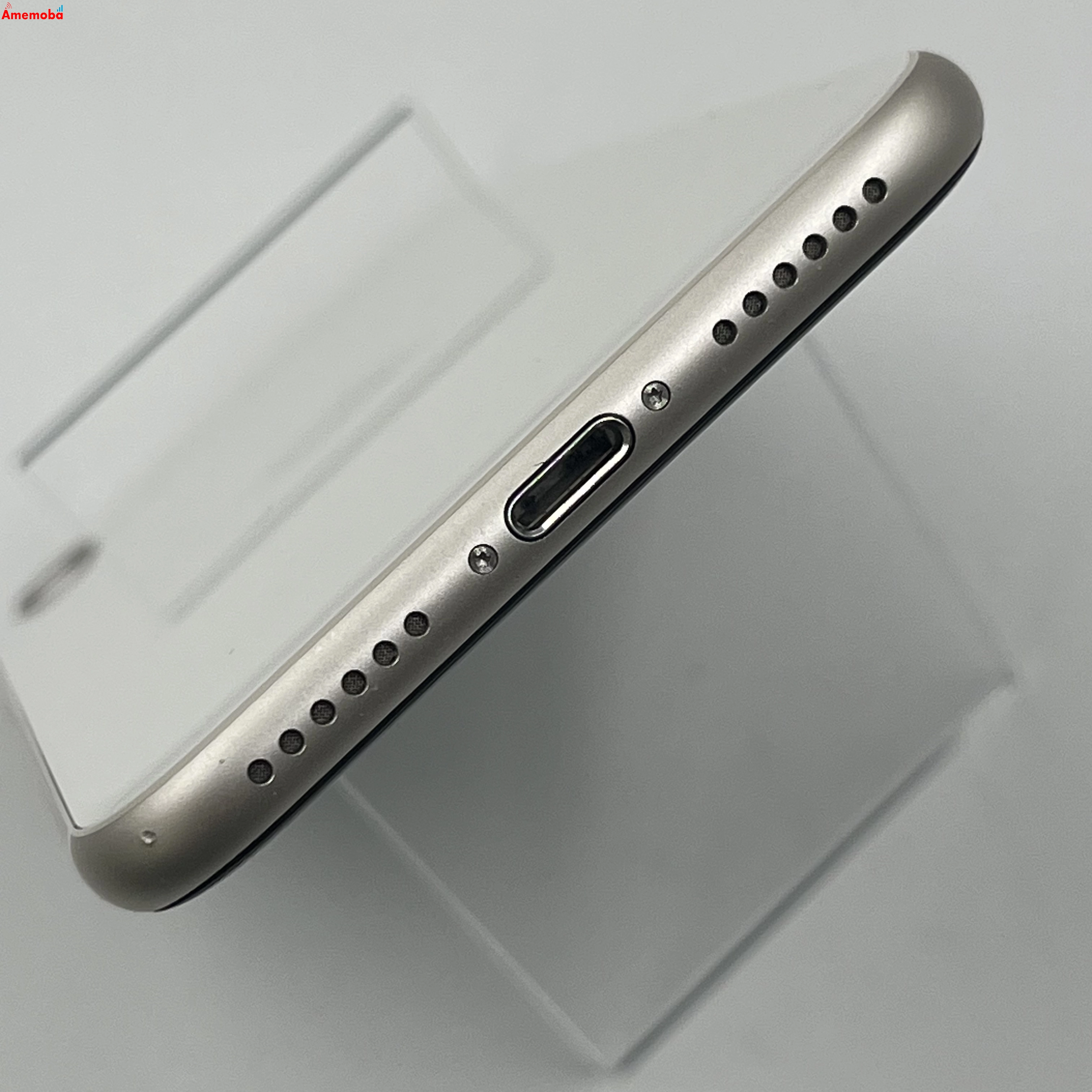 iPhoneSE 第3世代 64GB スターライト MMYD3J/A AU版SIMフリー 美品