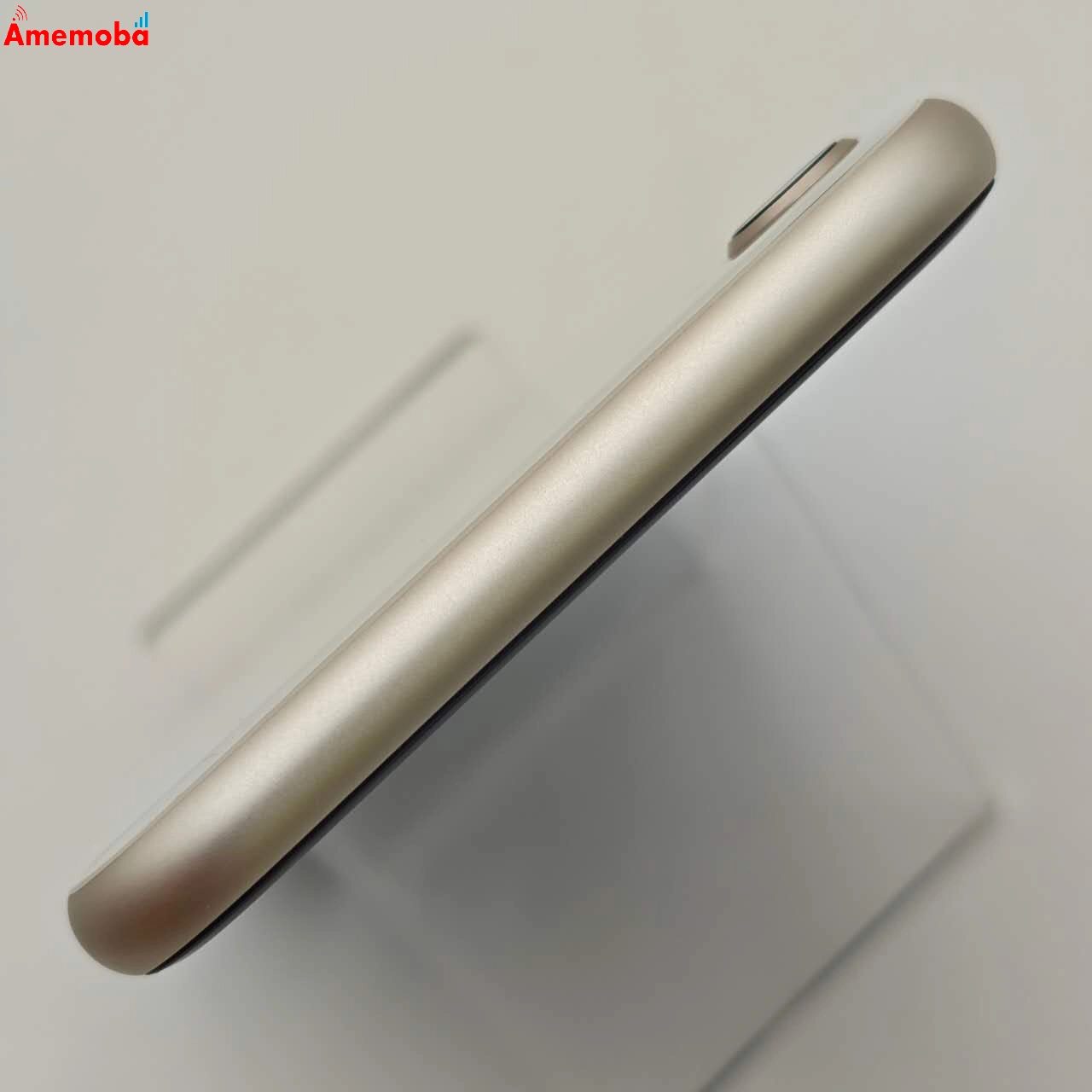 iPhoneSE 第3世代 64GB スターライト MMYD3J/A SoftBank版SIMフリー 新品同様