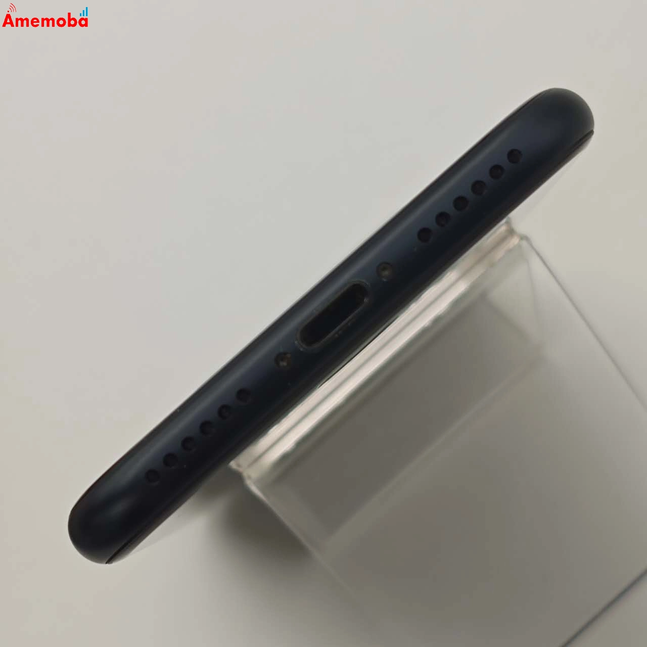 iPhoneSE 第3世代 64GB ミッドナイト MMYC3J/A docomo版SIMフリー 美品