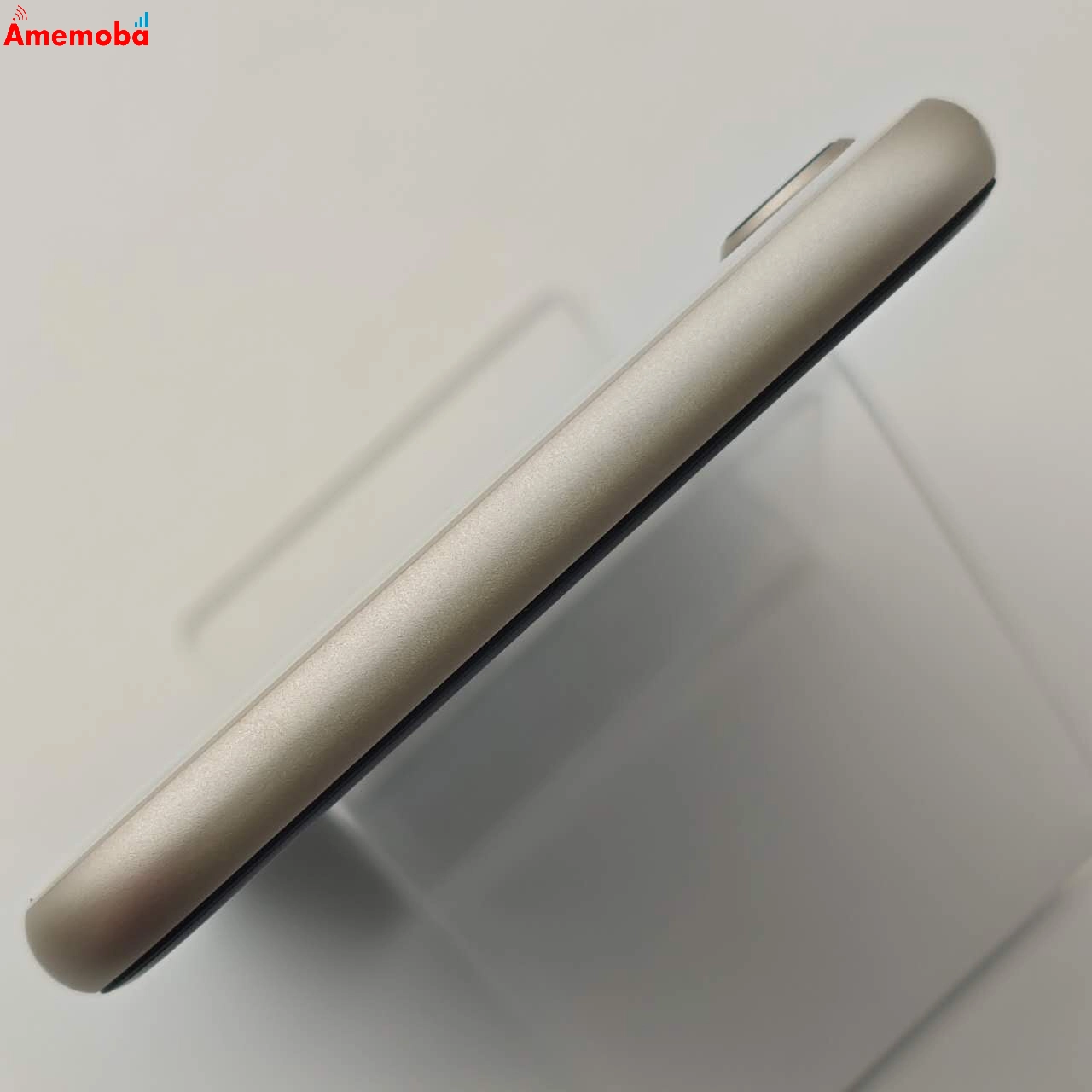 iPhoneSE 第3世代 64GB スターライト MMYD3J/A Apple版SIMフリー 美品