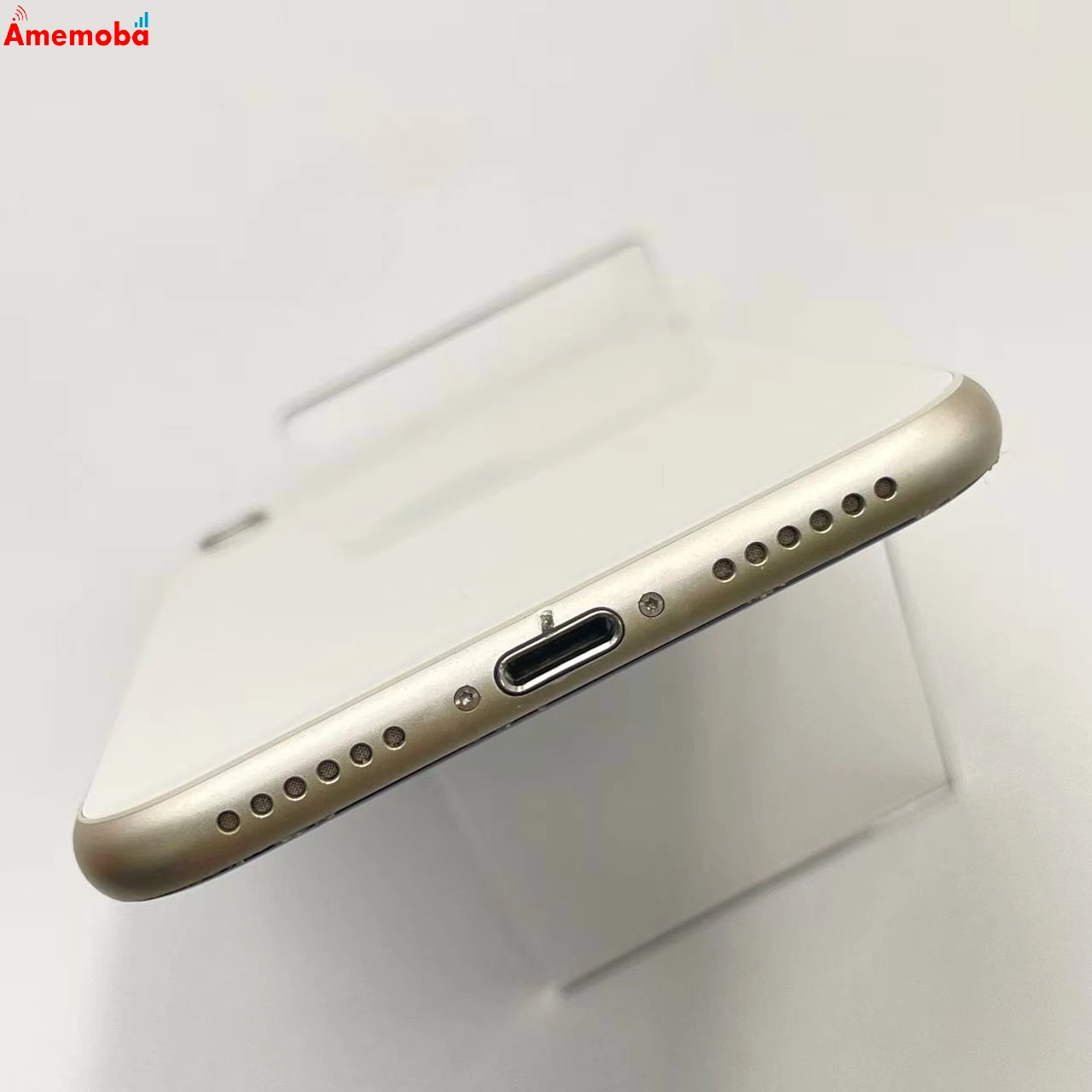 iPhoneSE 第3世代 64GB スターライト MMYD3J/A AU版SIMフリー 訳あり品