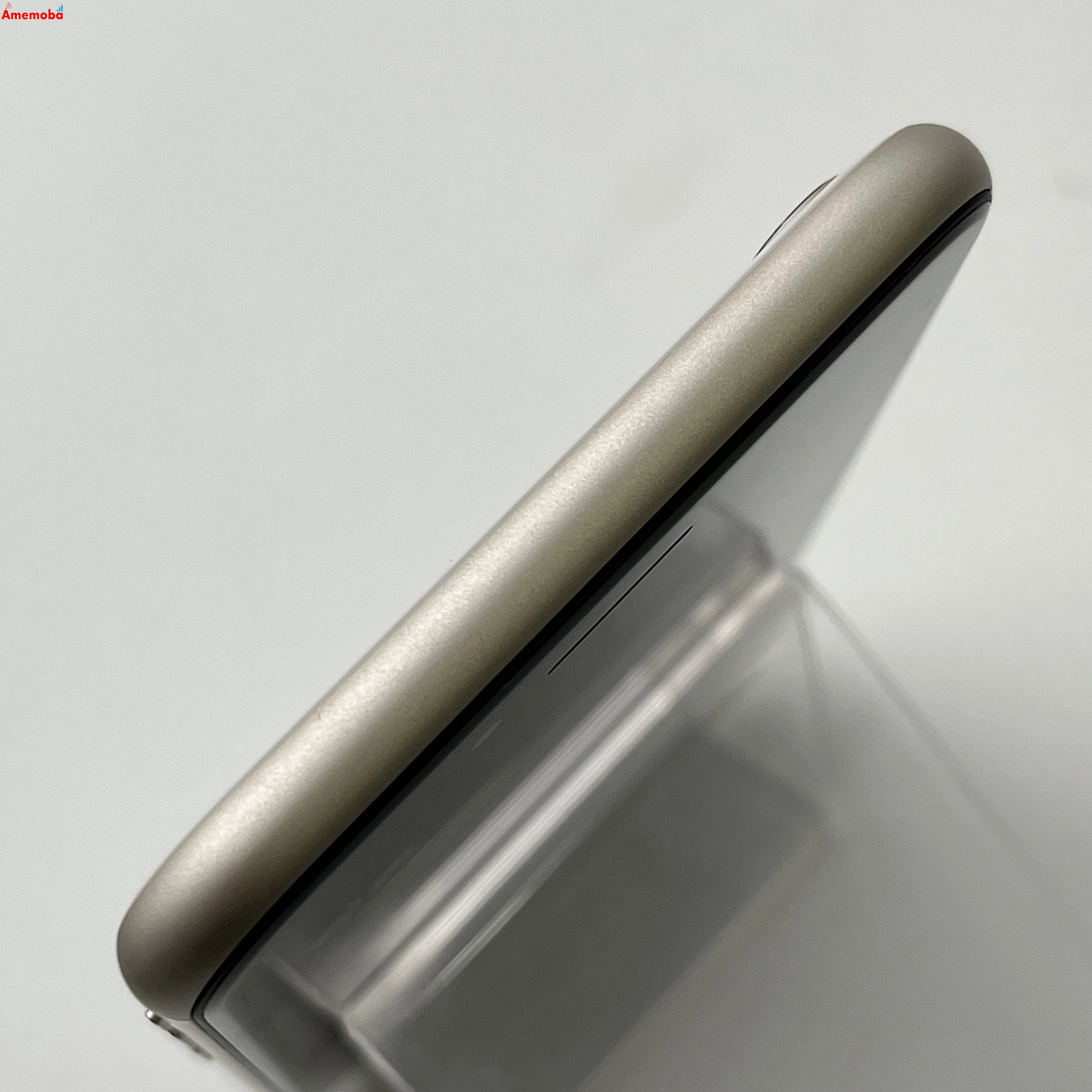 iPhoneSE 第3世代 64GB スターライト MMYD3J/A SoftBank版SIMフリー 極美品