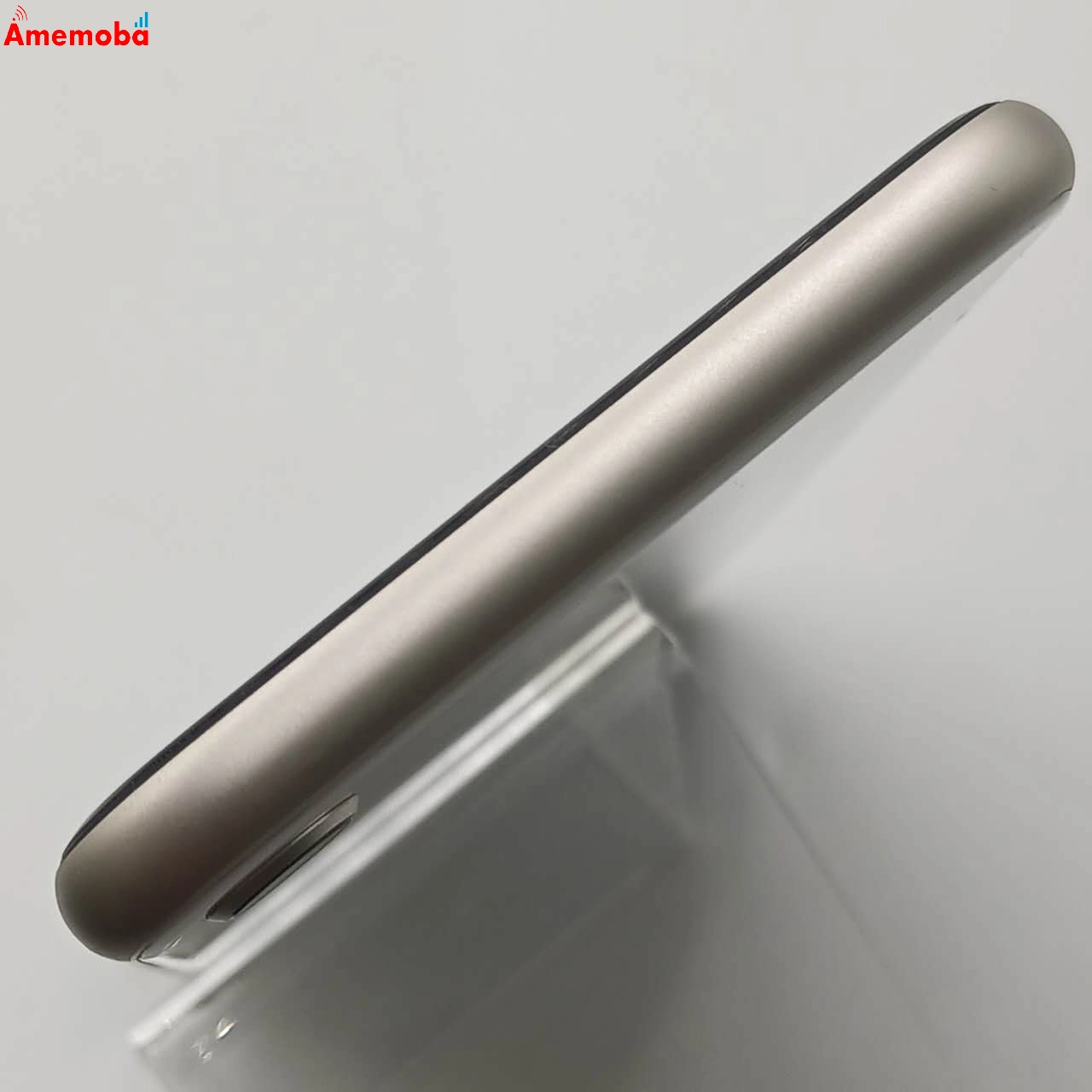 iPhoneSE 第3世代 64GB スターライト MMYD3J/A Apple版SIMフリー