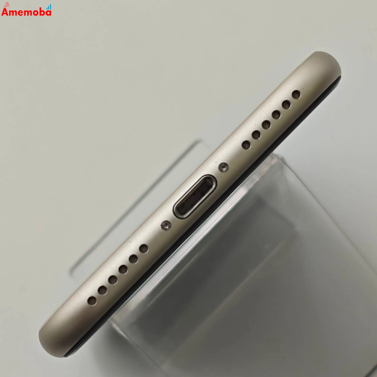 iPhoneSE 第3世代 128GB スターライト MMYG3J/A Apple版SIMフリー  極美品