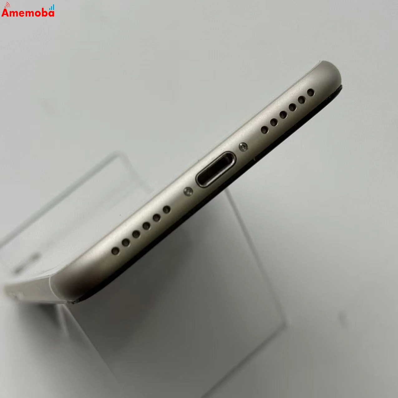 iPhoneSE 第3世代 64GB スターライト MMYD3J/A AU版SIMフリー