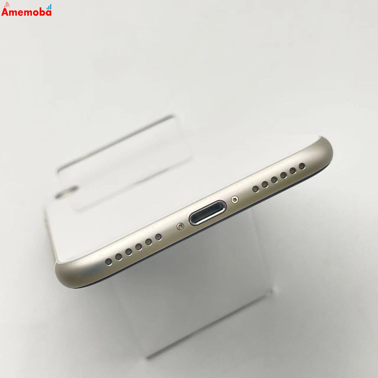 iPhoneSE 第3世代 128GB スターライト MMYG3J/A Apple版SIMフリー 美品