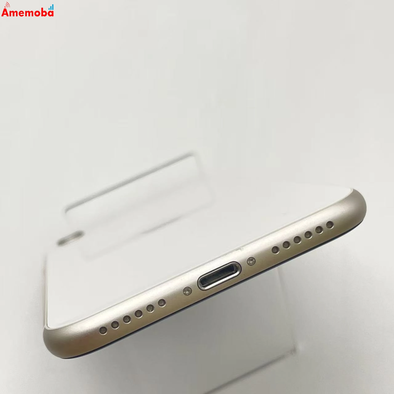 iPhoneSE 第3世代 64GB スターライト MMYD3J/A SoftBank版SIMフリー 美品